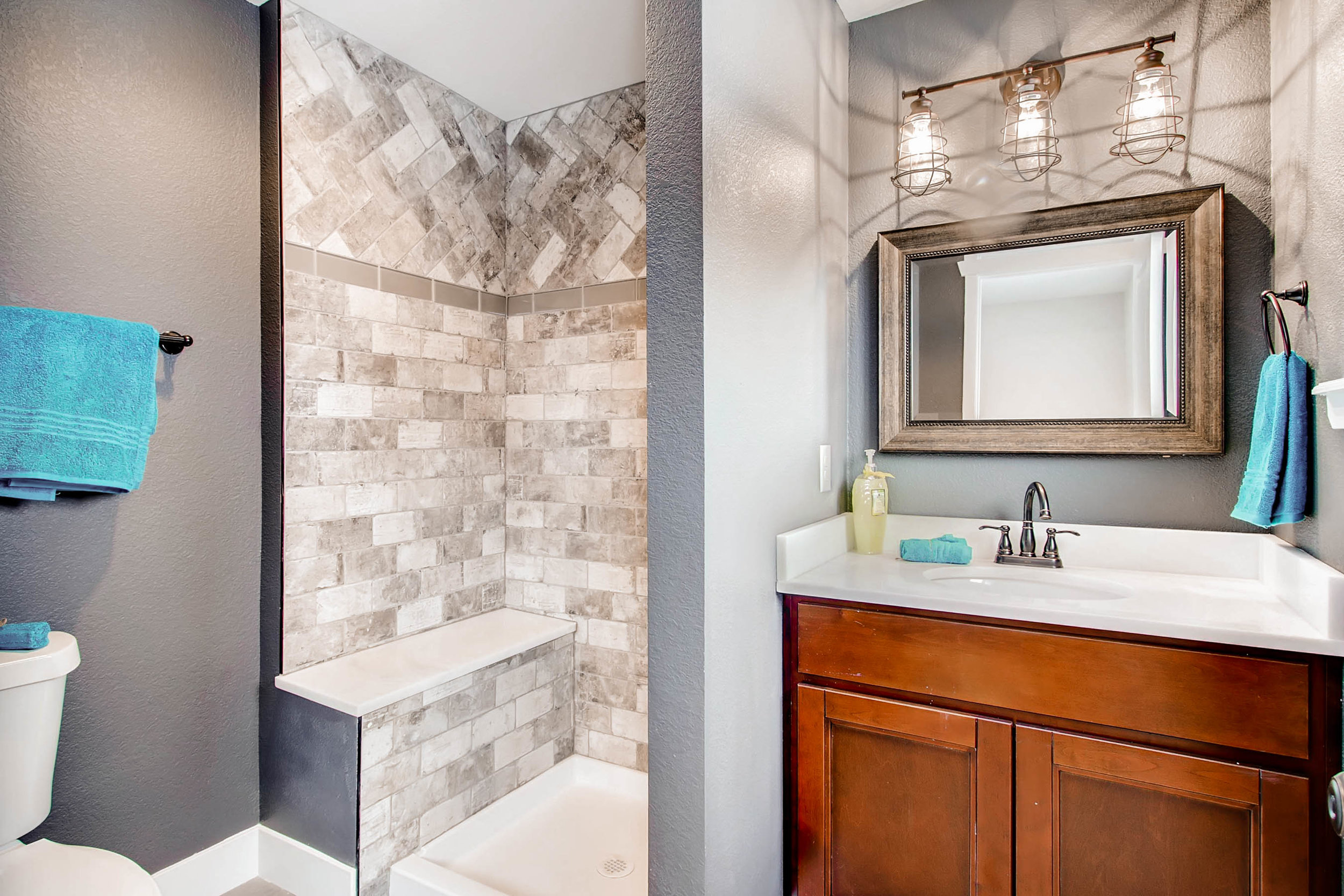 10751 W 69th Ave Arvada CO-print-006-38-Master Bathroom-2700x1800-300dpi.jpg