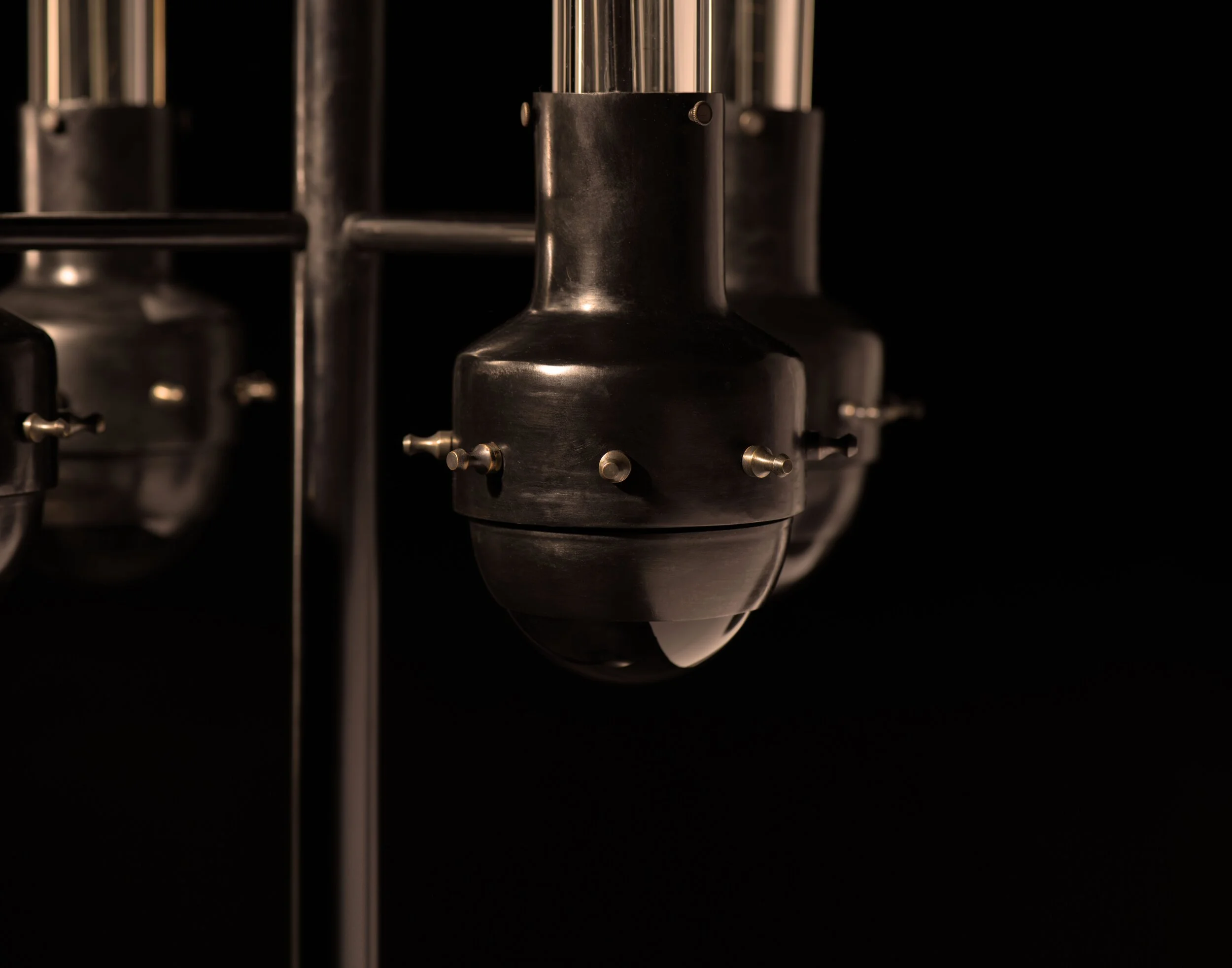 Quad_table_lamp_pequod_OFF_detail_lens.jpg