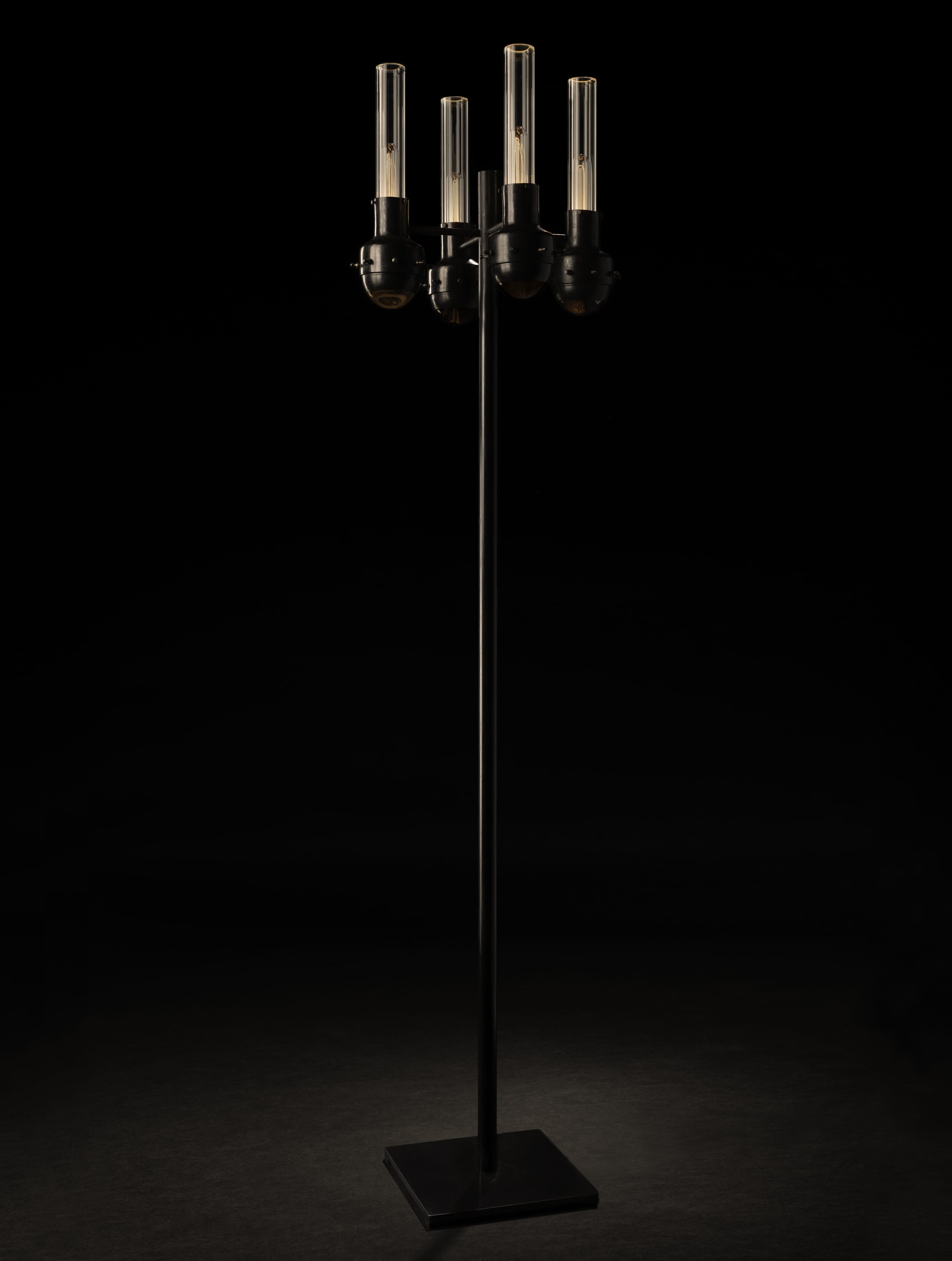 Quad_Floor_Lamp_Pequod.jpg