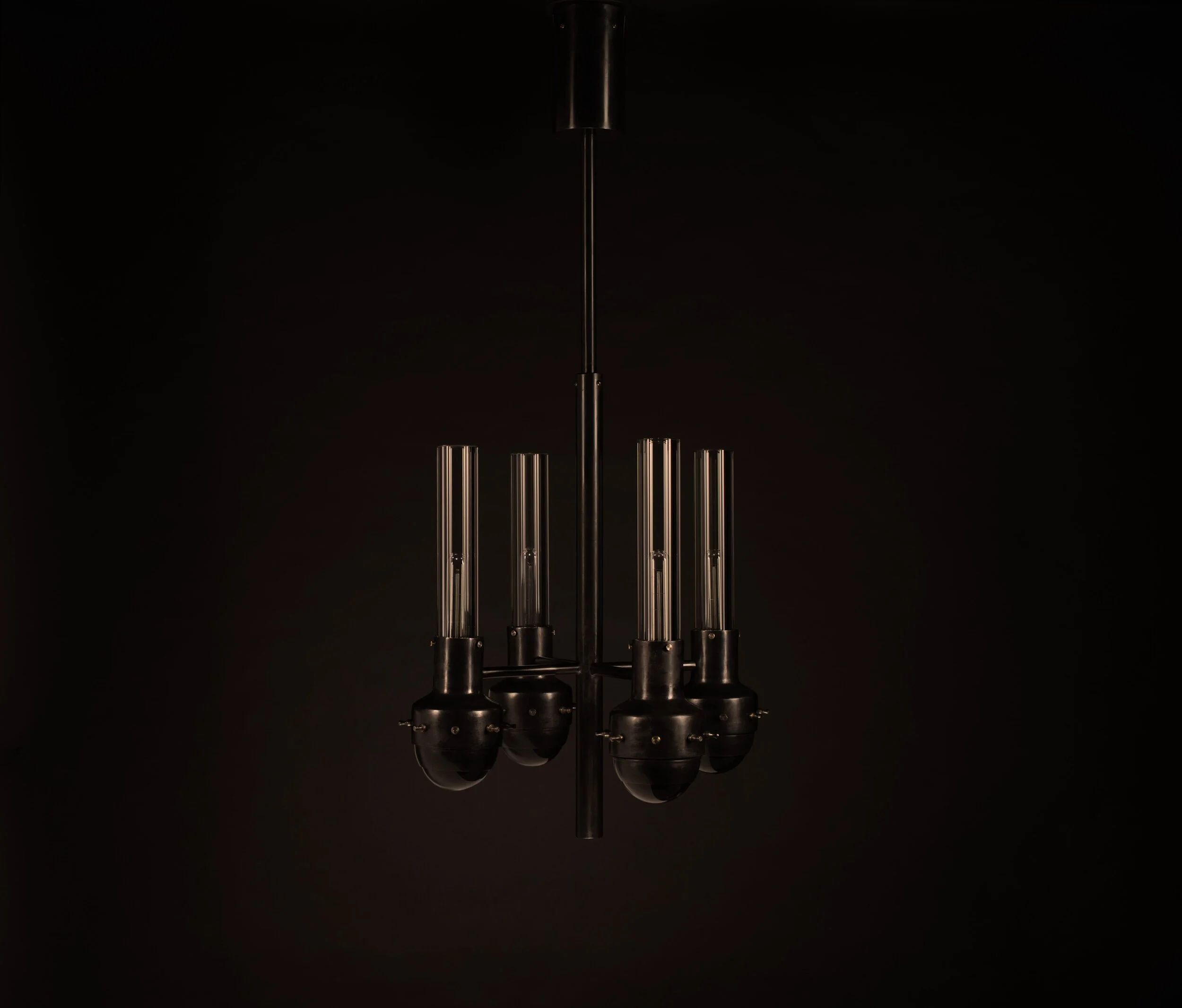 4_arm_chandelier_pequod_OFF.jpg