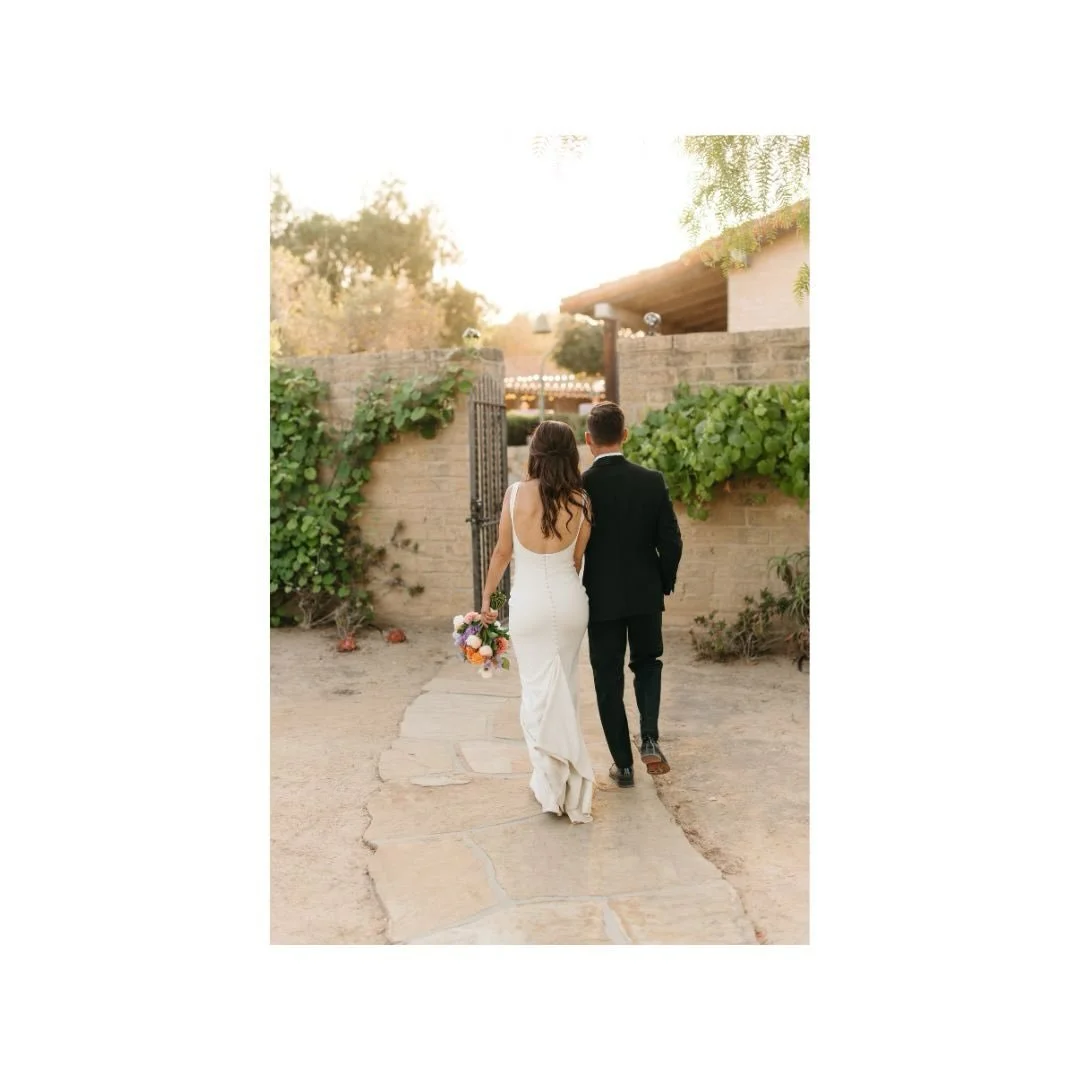 Rianne and Nic 

Planning &amp; Design - @amazingdaysevents
Catering - @djscaliforniacatering
Desserts - @enjoycupcakes
Bartending - @craftedcocktailssb
Rentals - @partypleasers
Linens - @bbjlatavola
Lighting - @bellavistadesigns
Florals - @thetwiste