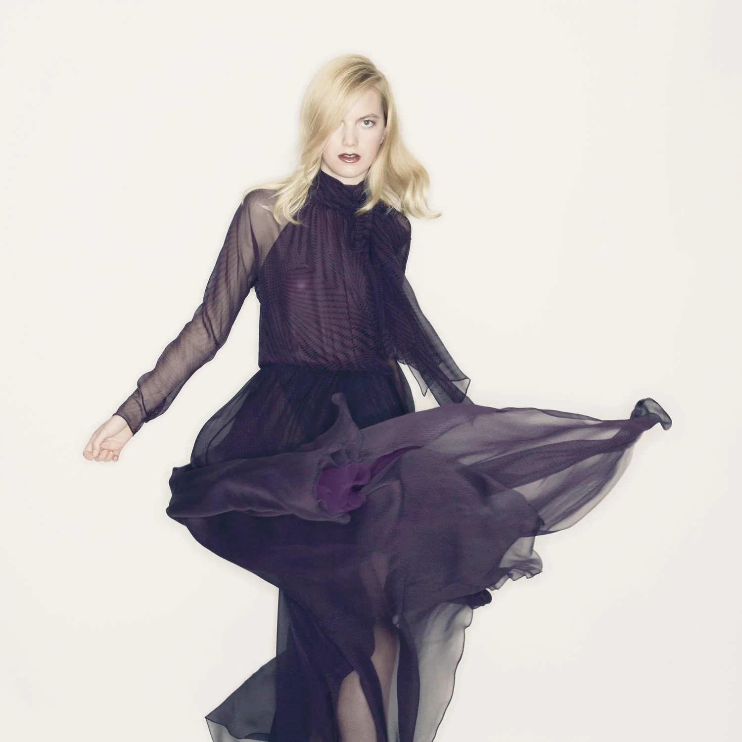 Max_Azria_EDITORIAL_CAPTURES_05-19-10_071.jpg