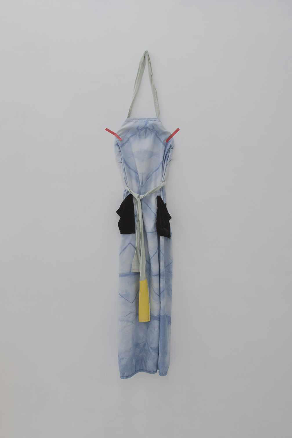 apron12_1l.jpg