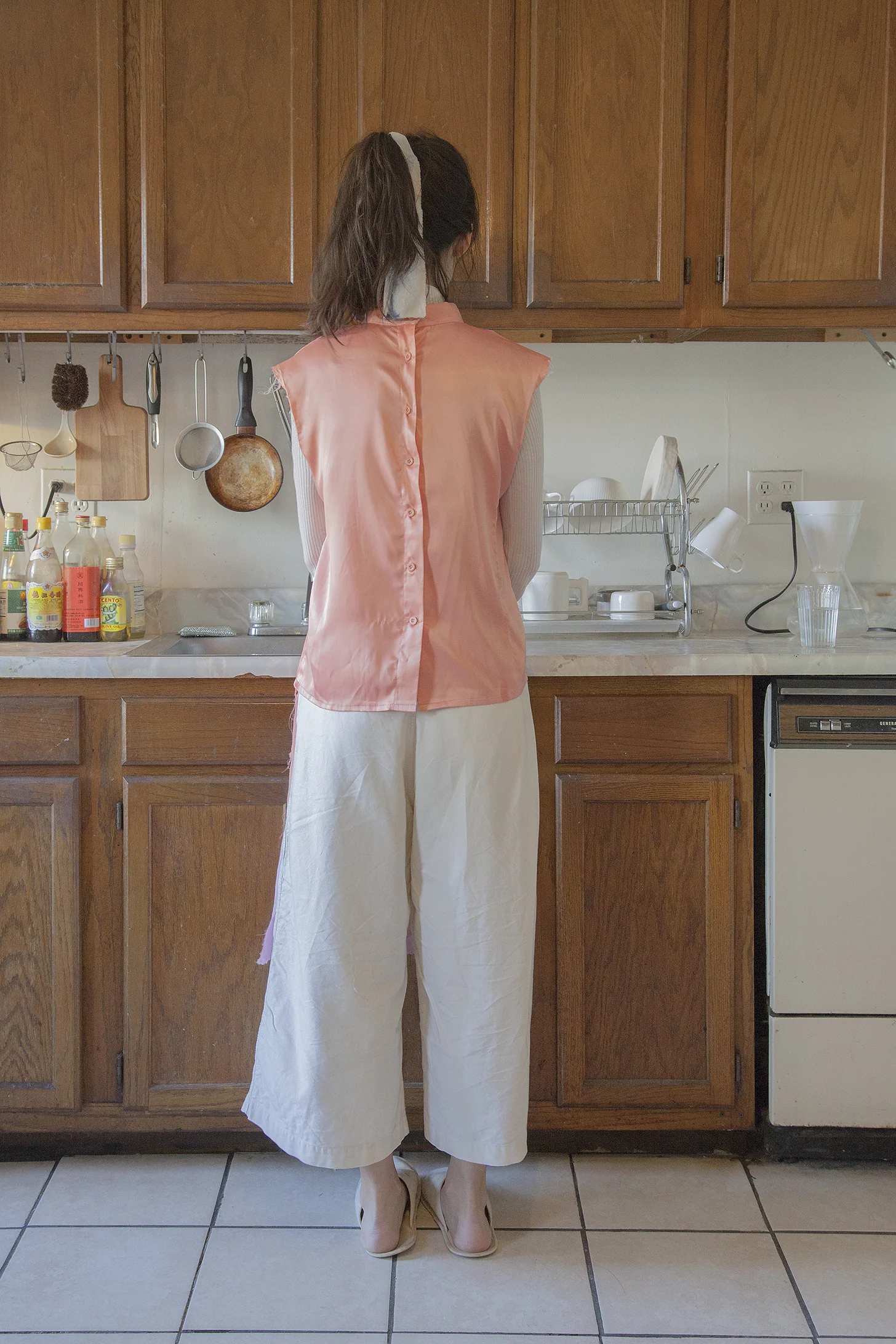 buttons on the back_back_s.jpg