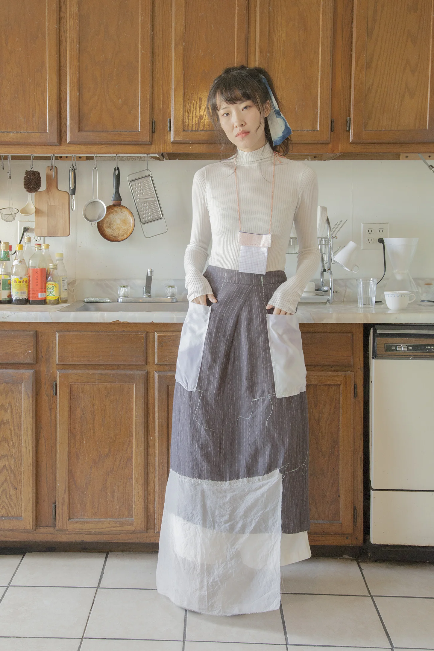 Apron 18 /with 2 lilac pockets / 