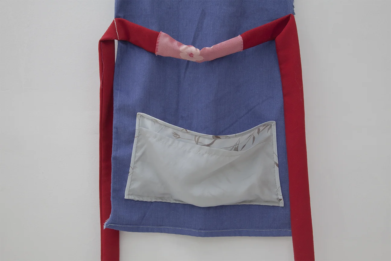 apron19_3 copy.jpg
