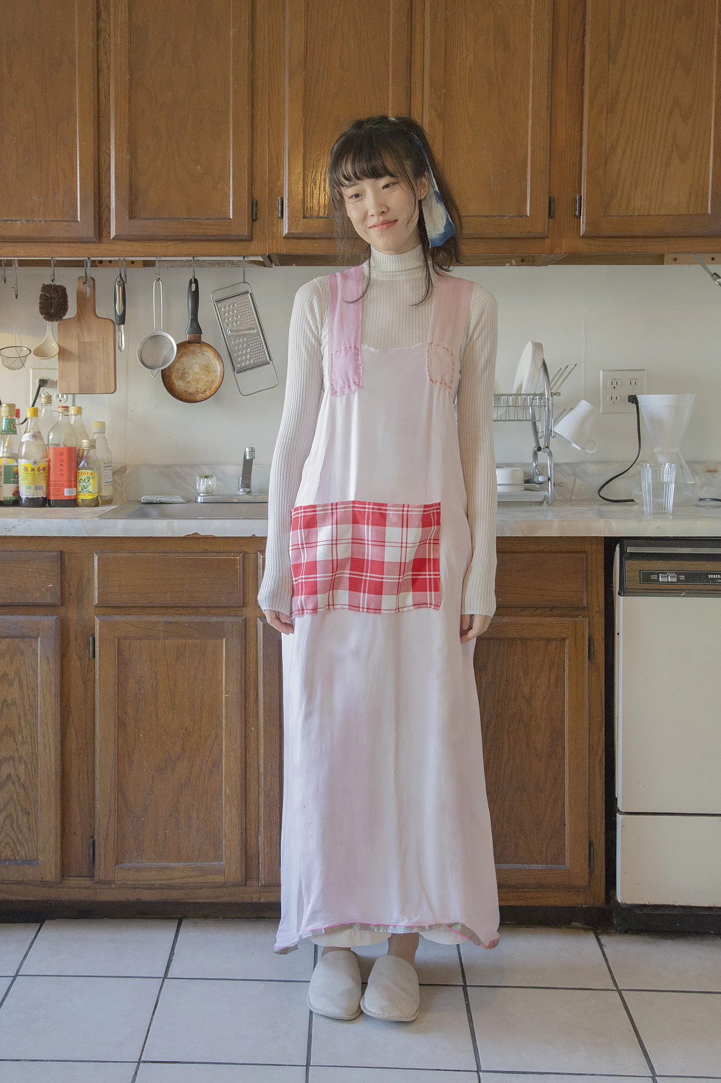 Apron 20 /with red check pockets/ 