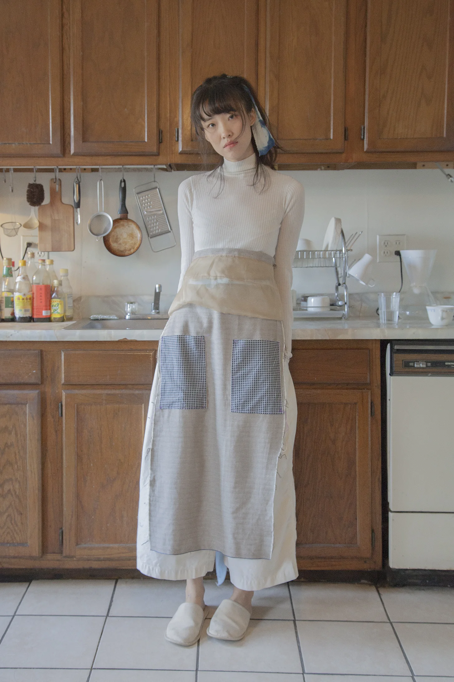Apron 4 /with a blue ribbon/ 