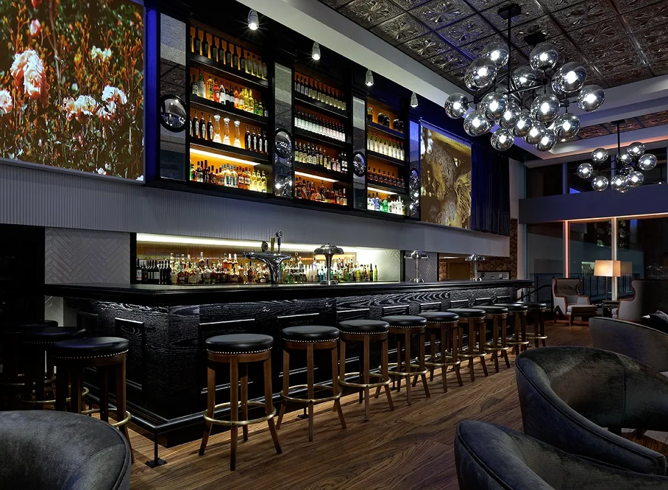 executive lounge resized.jpg
