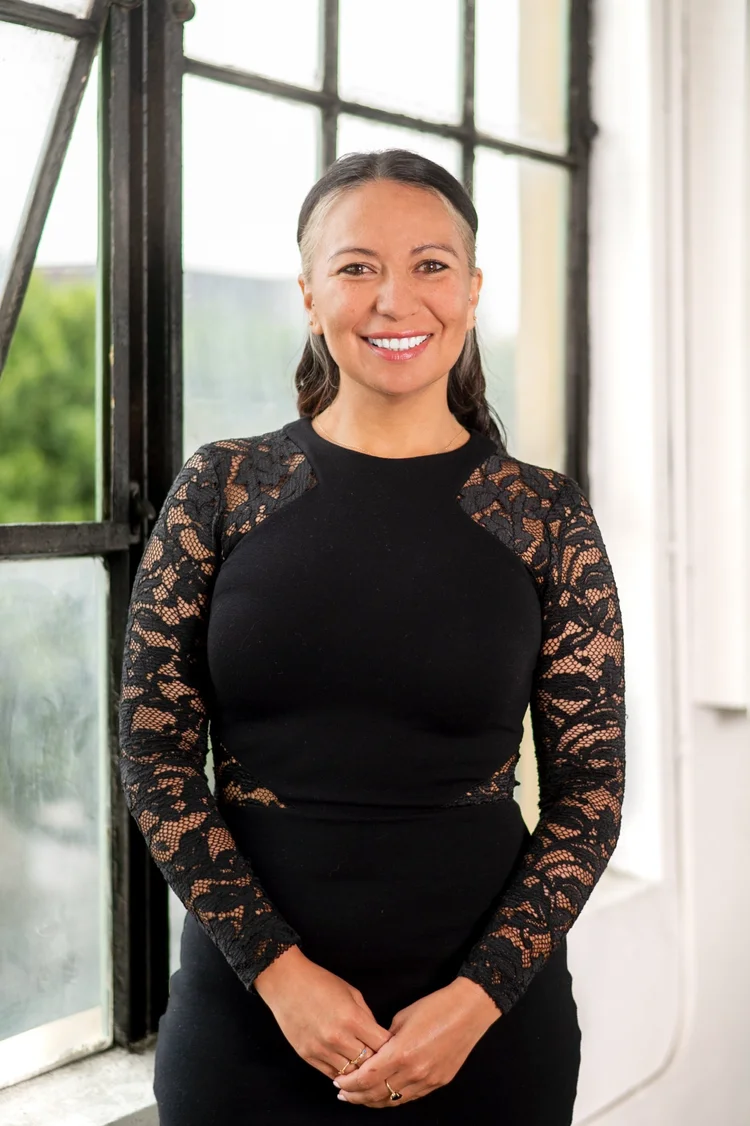 Esther Rosales, LMFT
