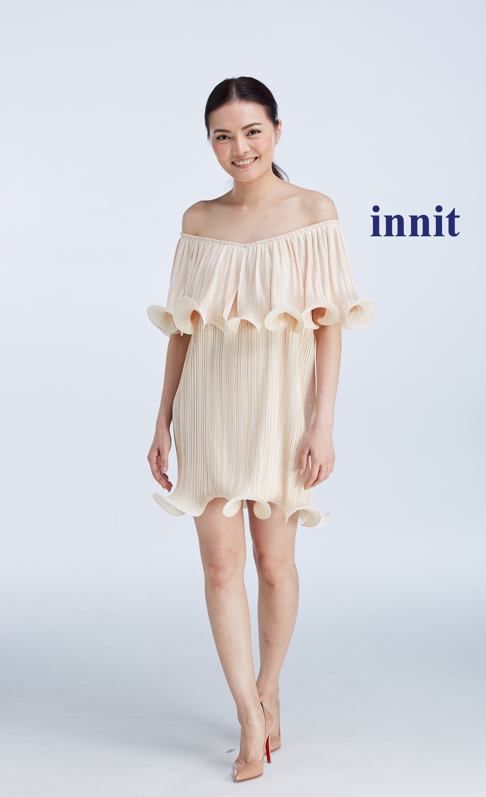 SIGNATURE DOUBLE CURL DRESS 25"