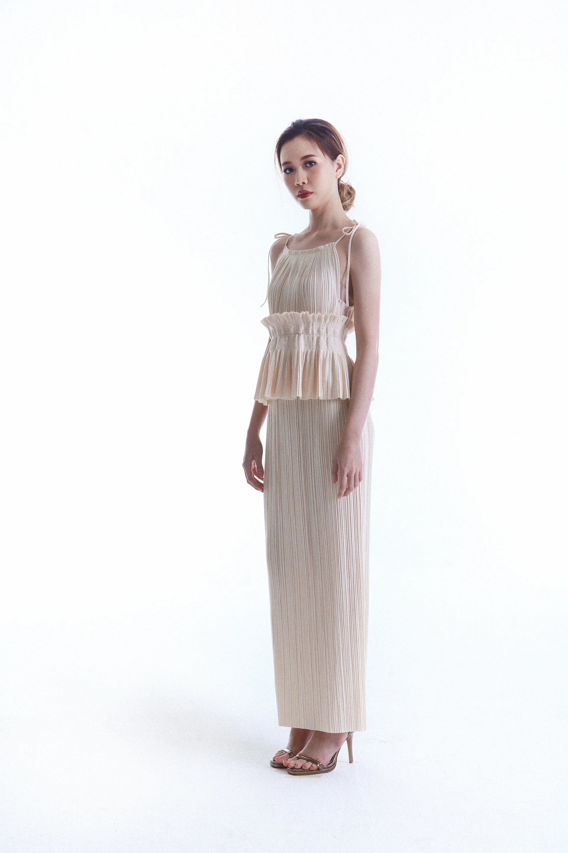 Sim 50" Dress worn with Obi Straight Belt