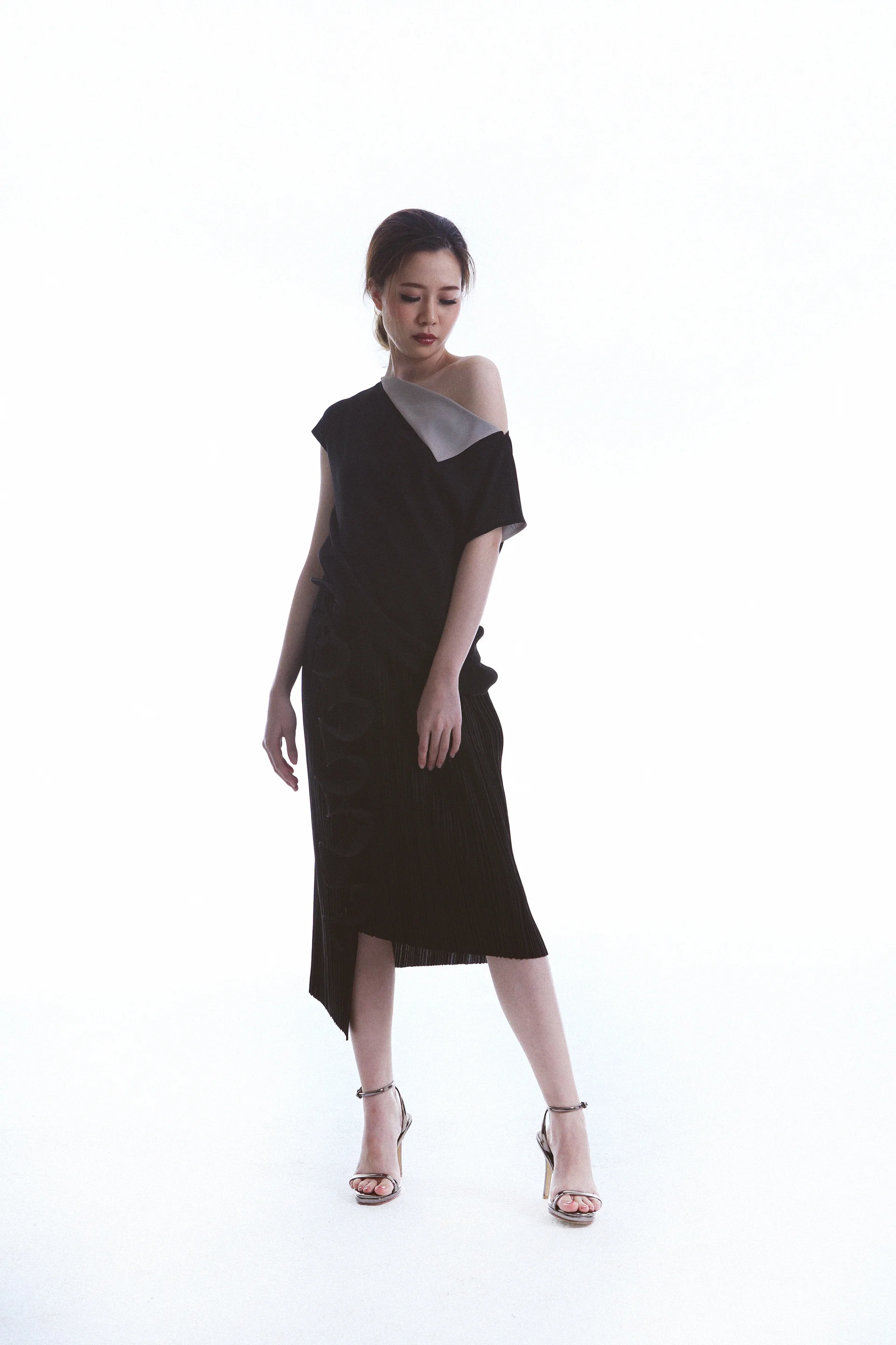 So Top worn with Till Skirt