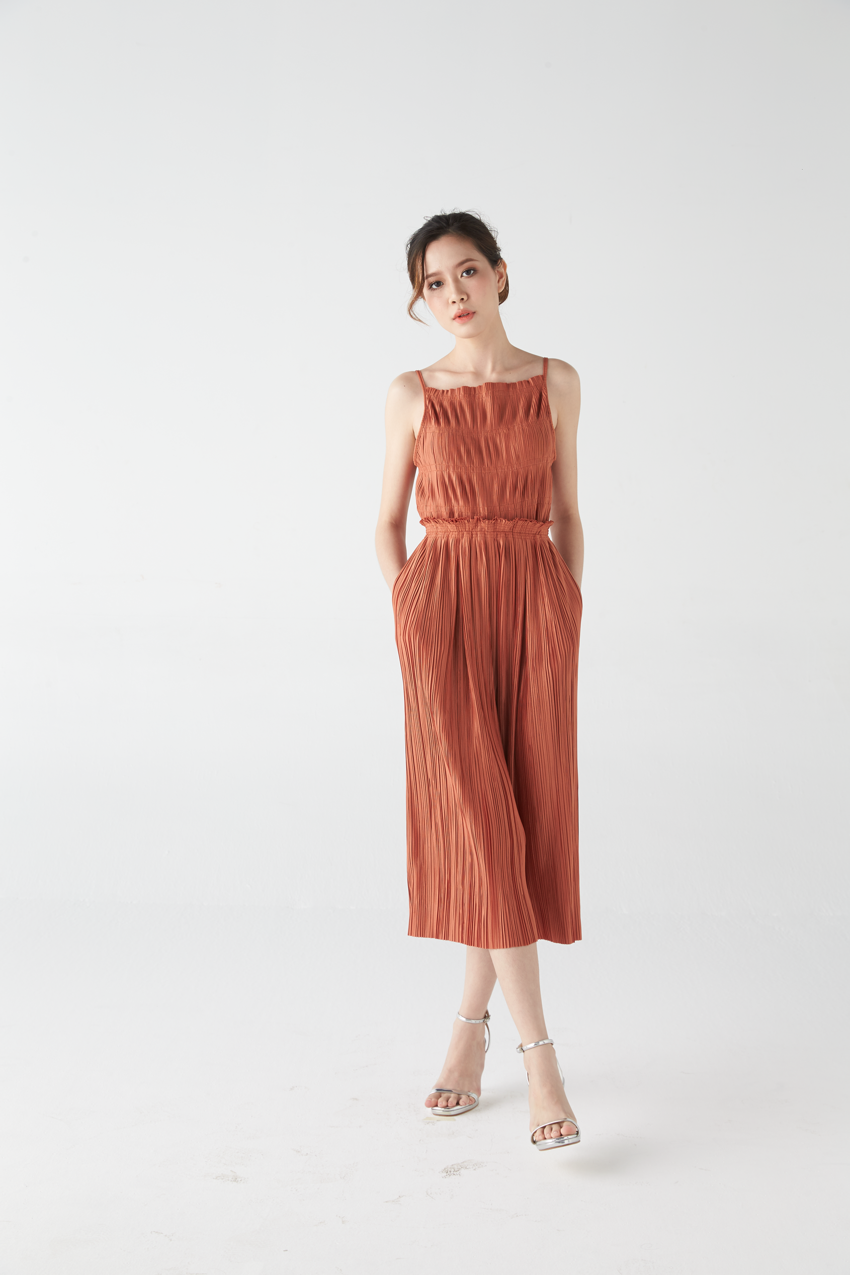 PLATE BELT (ROSE GOLD) worn with OSCAR DRESS