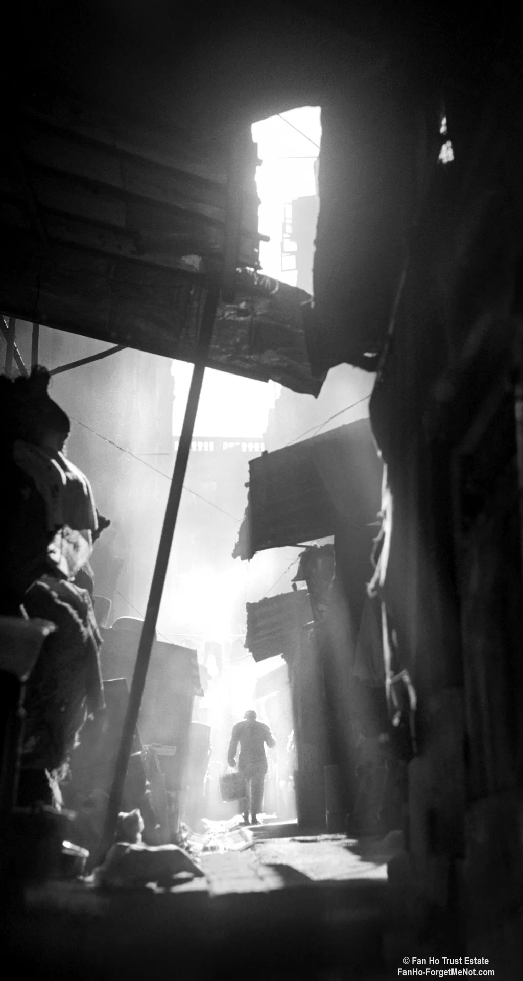 Hongkong Slum.jpg