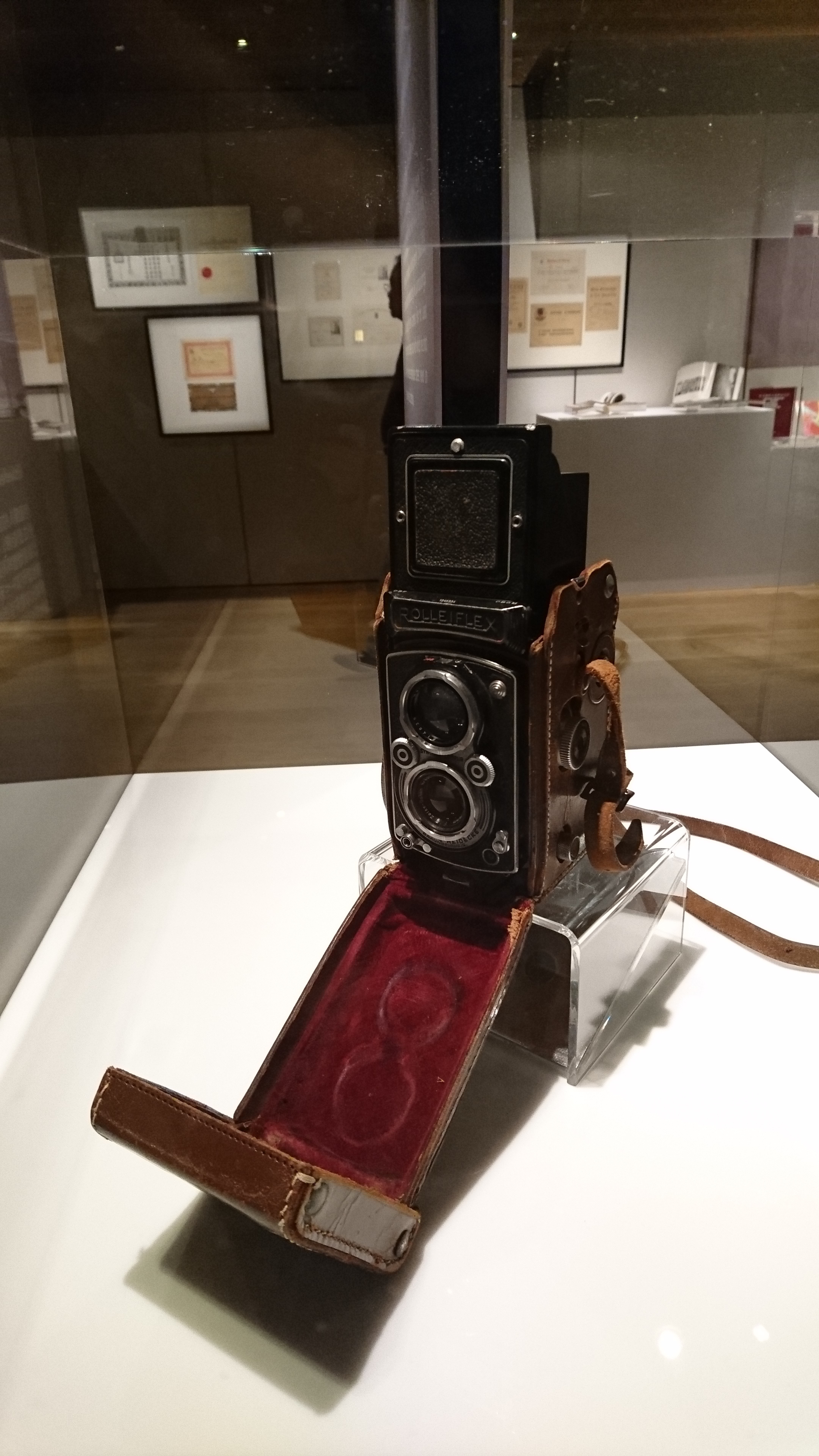 Rolleiflex camera used by Mr. Fan Ho for his award winning photographs