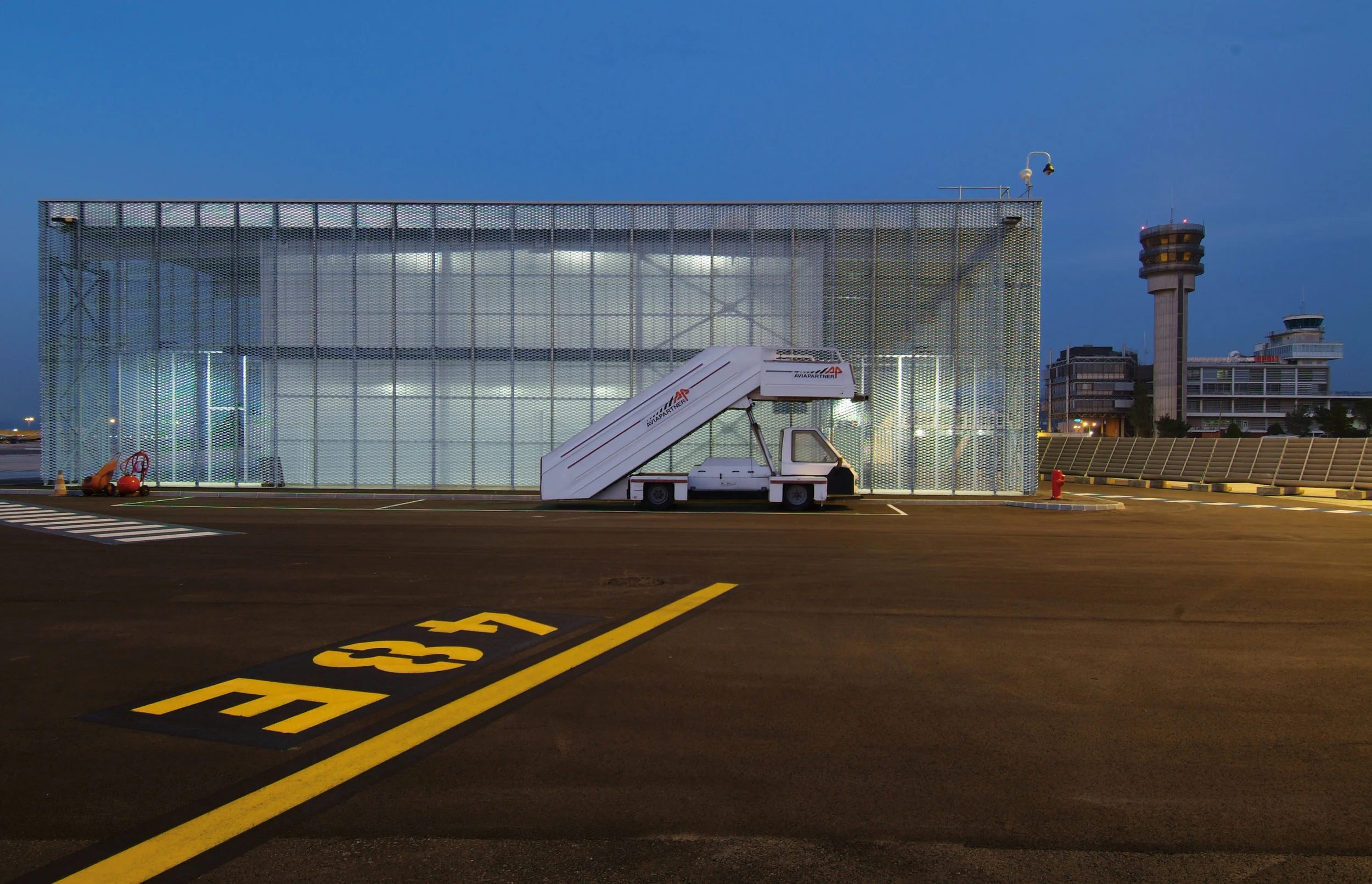 AEROGARE MP2 - MARSEILLE (13)