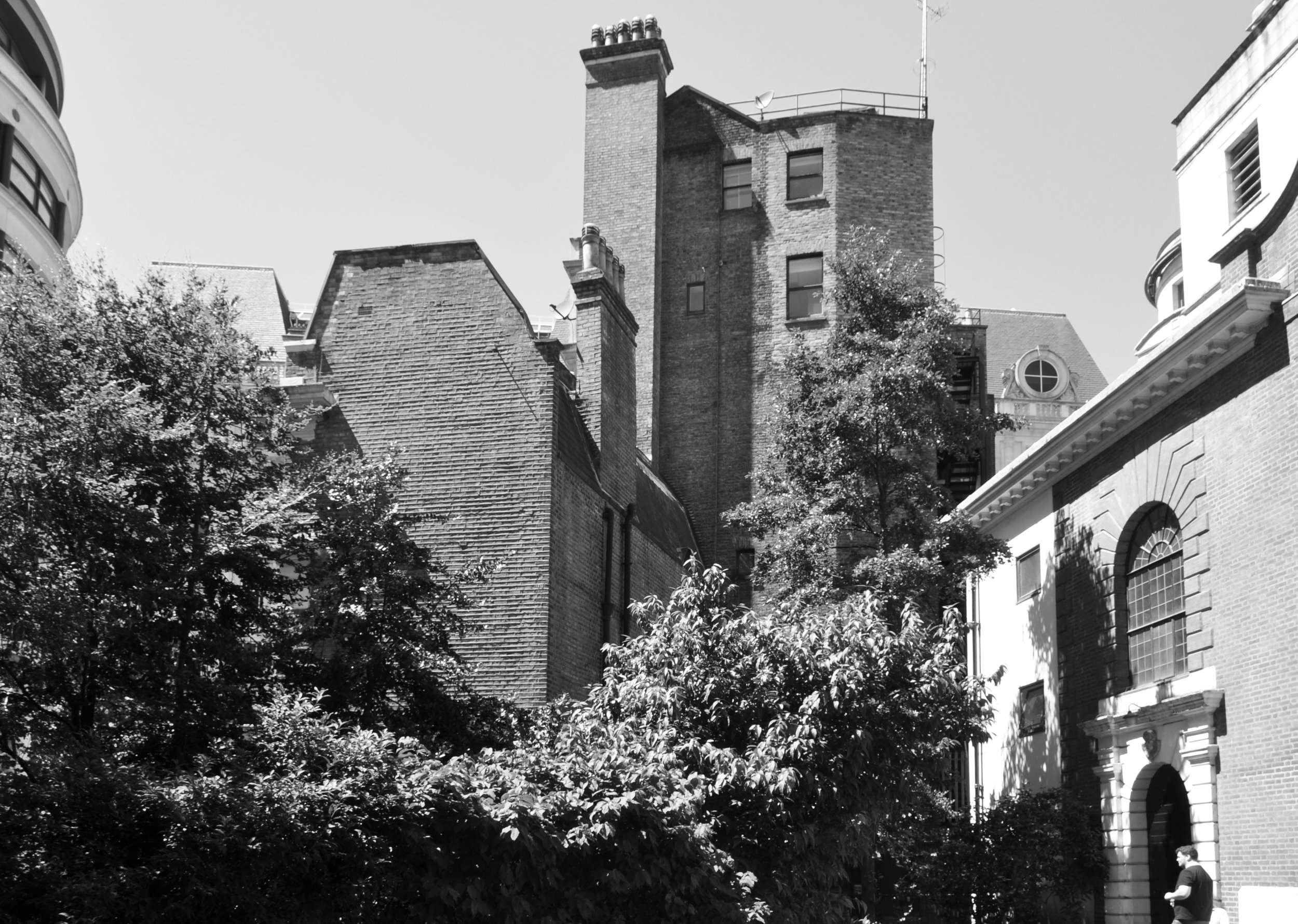 U12_PHOTO_brickflanks.jpg