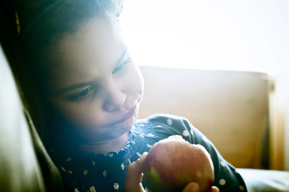 child-eating.jpg