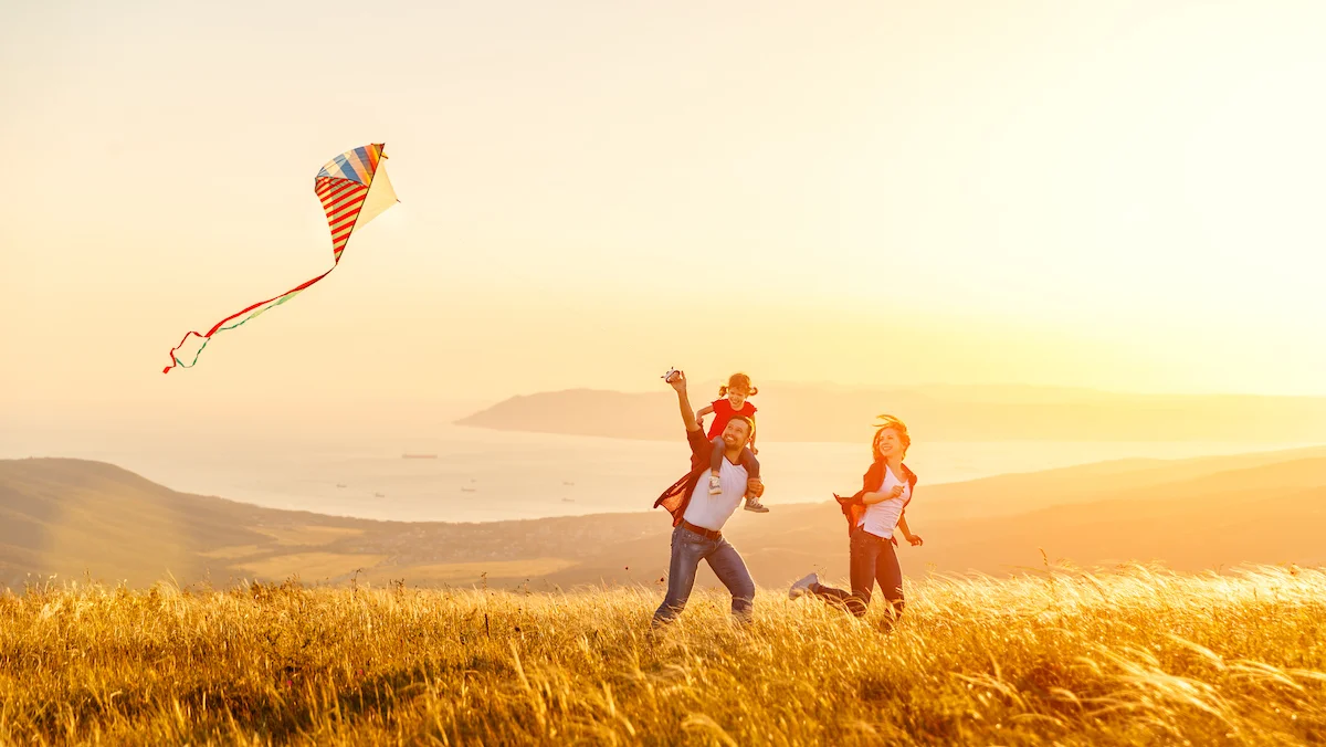 kite-family-sunset.jpg