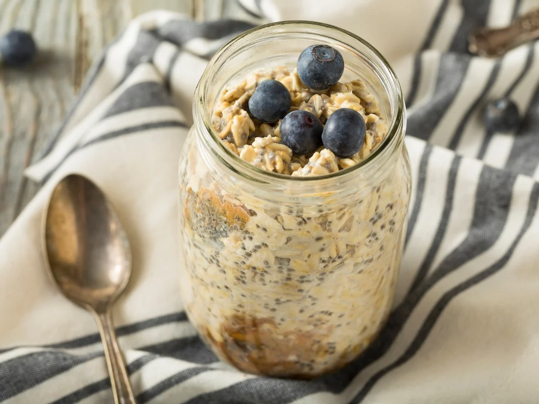 overnight-oats-breastfeeding.jpg