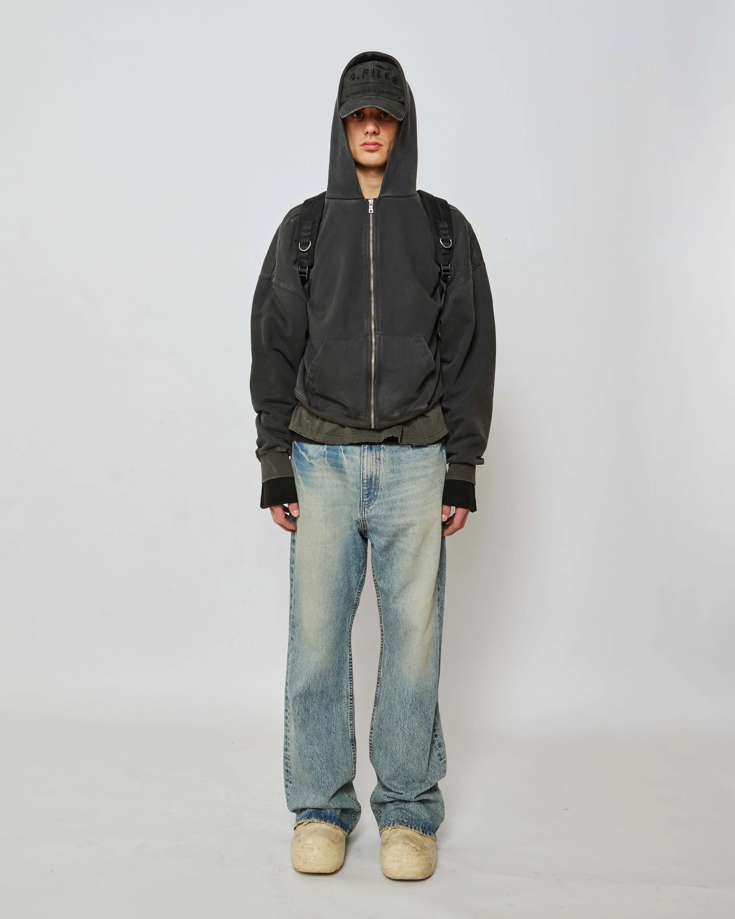 ZIP HOODIE (WASHED GREY) — OJARDORF