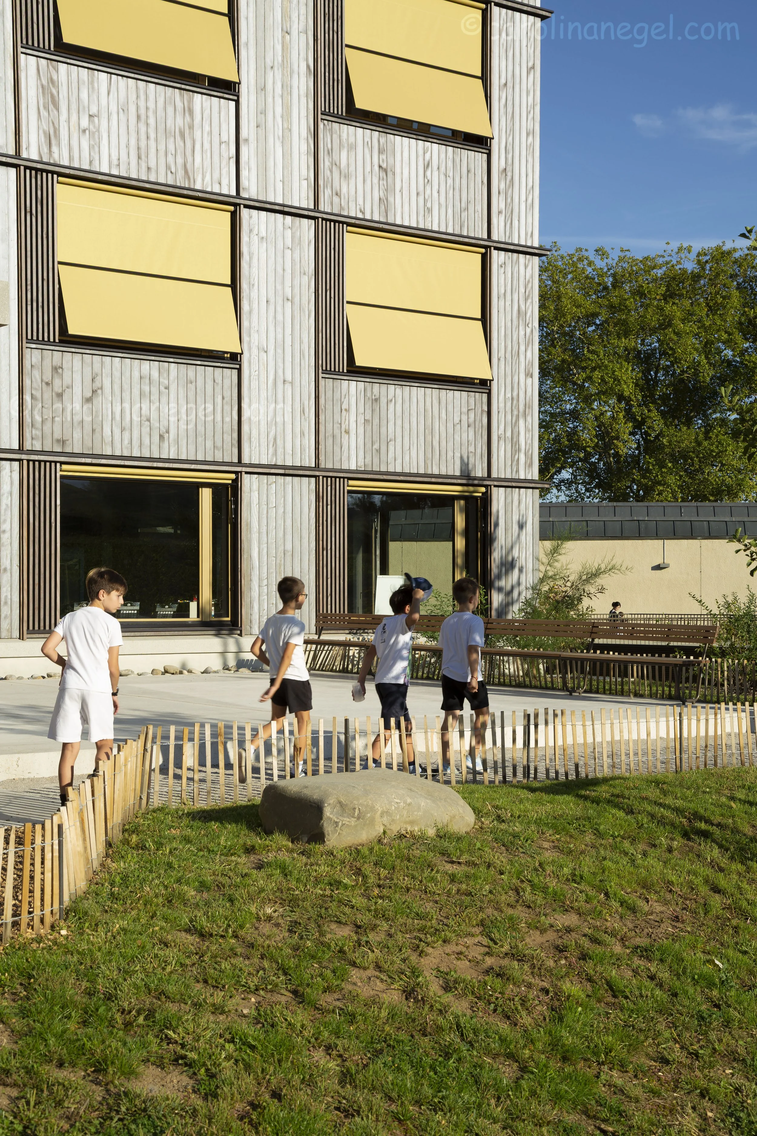 Ecole Mairie, Opening Day