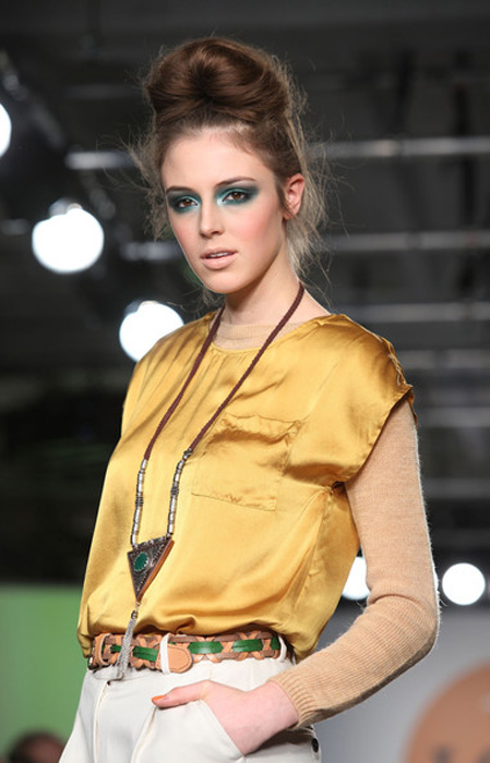 LOOK+Runway+LFW+Autumn+Winter+2011+MRPnOjgIQ5Hl.jpg