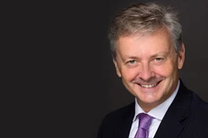 Gary Oakley is an international negotiation and communication strategist and trainer with experience and research in negotiation and communication skills since 1989.
