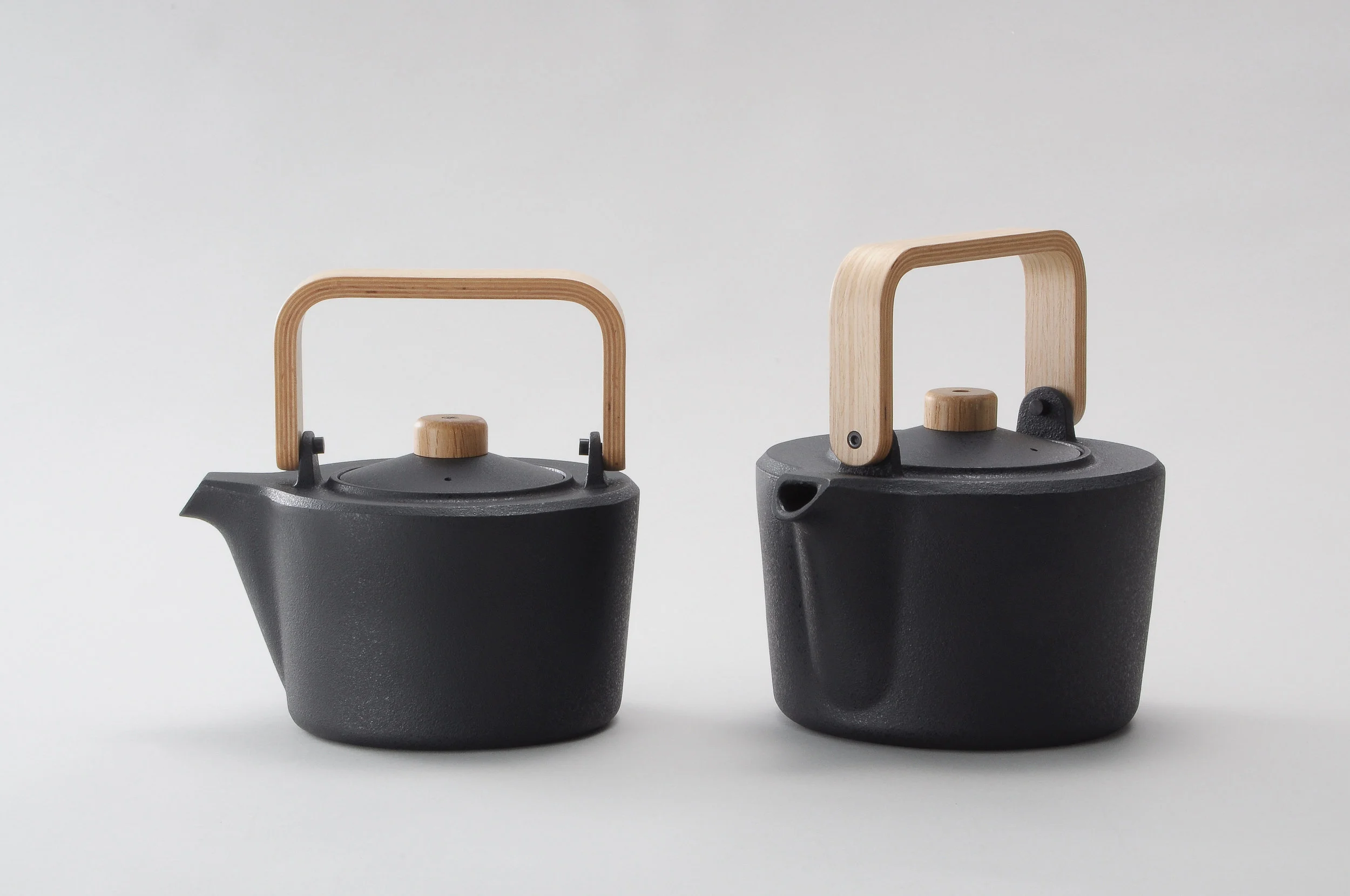HS-56Lteapot-woodhandle.jpg
