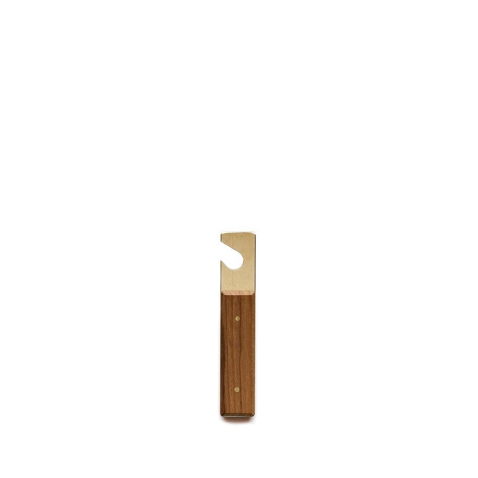 bottle-opener-brass-walnut-lue_LU-18_945x.jpg