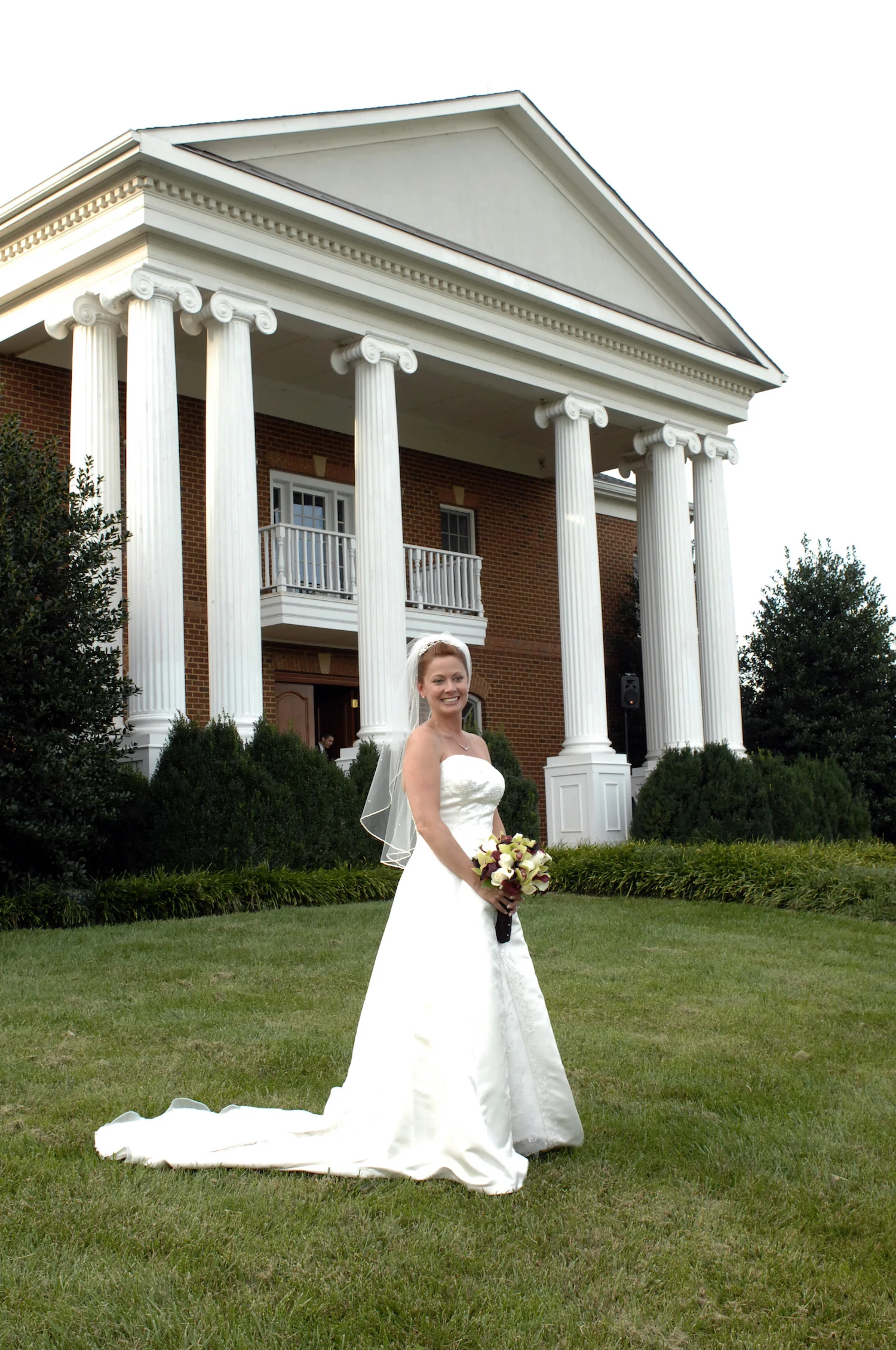 front-lawn-bride.JPG