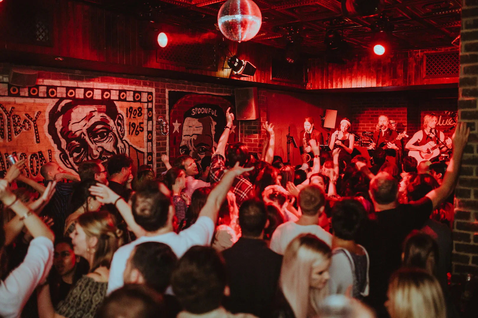 KrisHumphreysPhotography(c)_Nightlife_201879.jpg