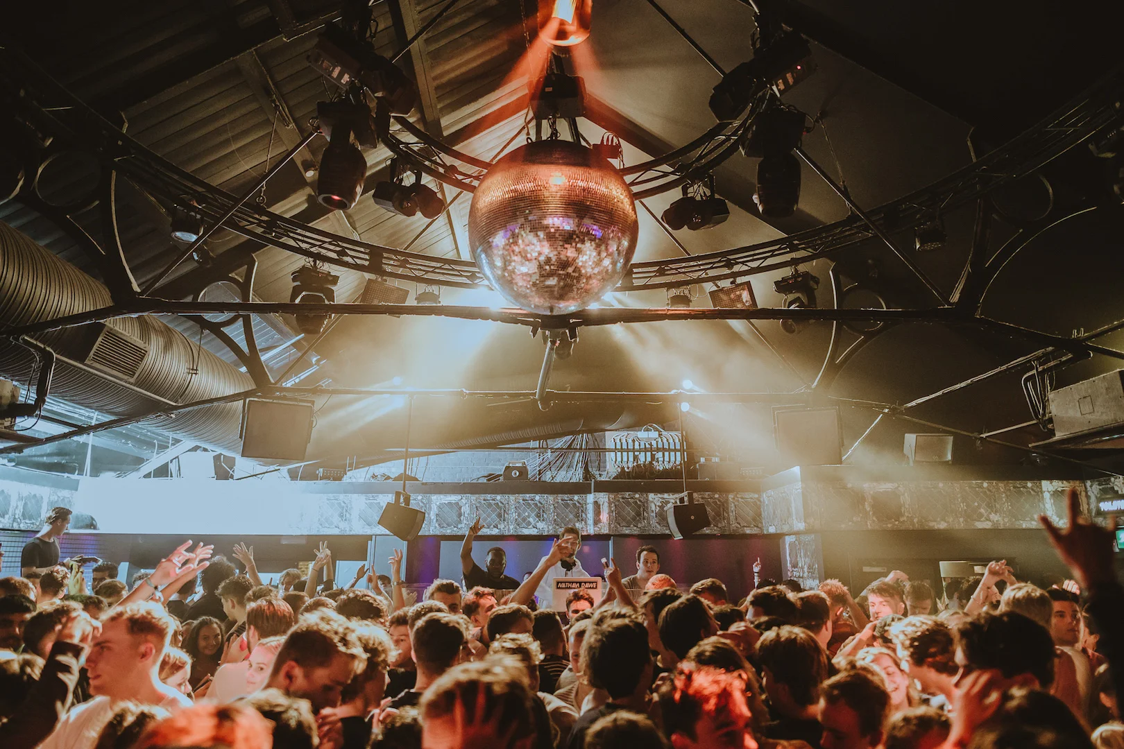 KrisHumphreysPhotography(c)_Nightlife_201855.jpg