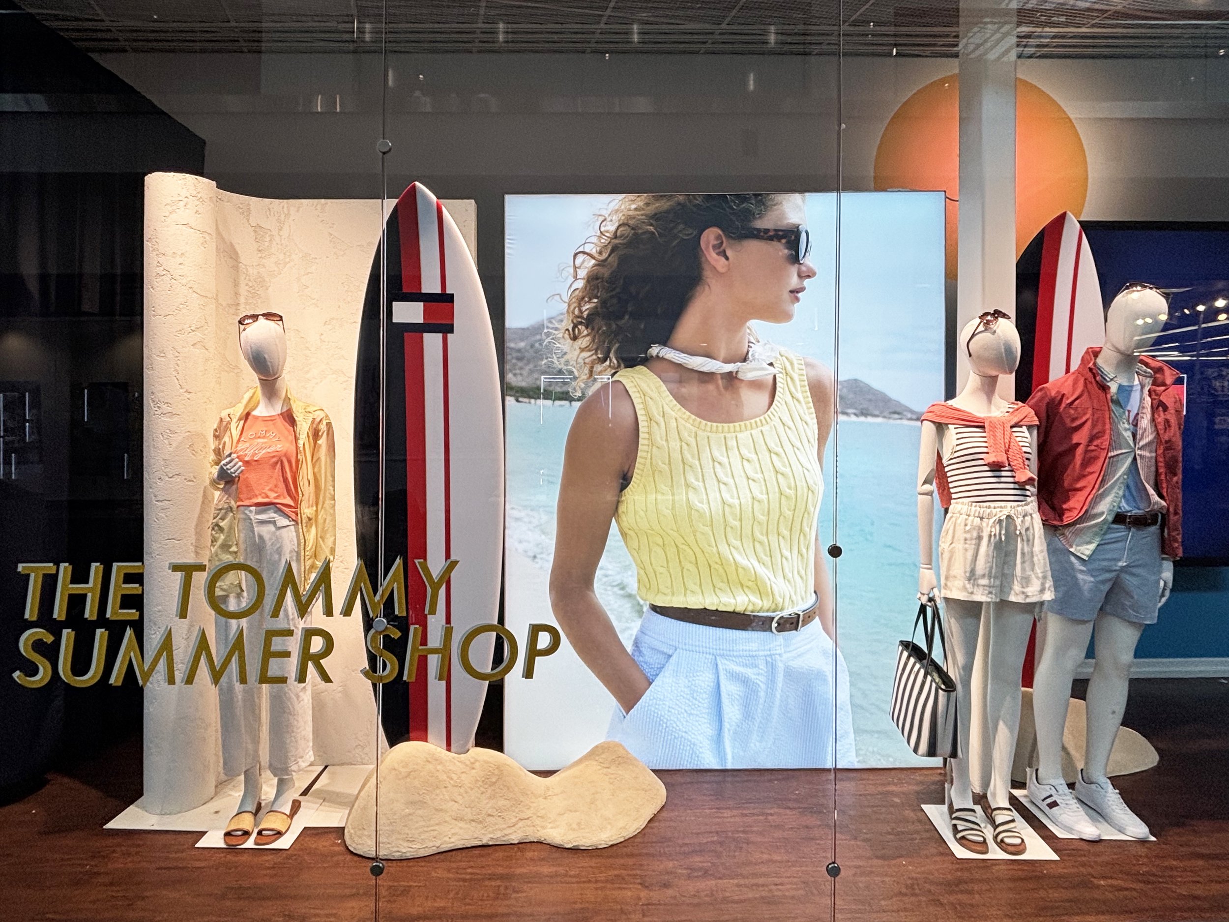 TOMMY HILFIGER - SUMMER 2025