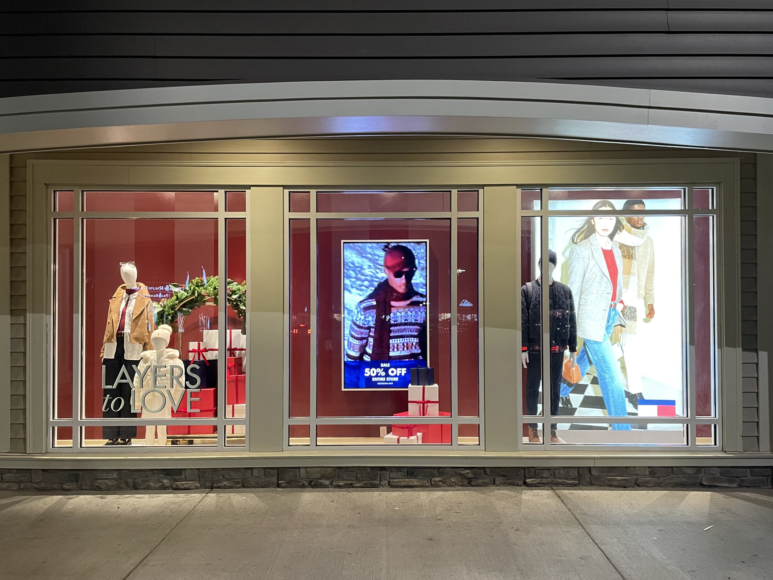 TOMMY HILFIGER - HOLIDAY 2024