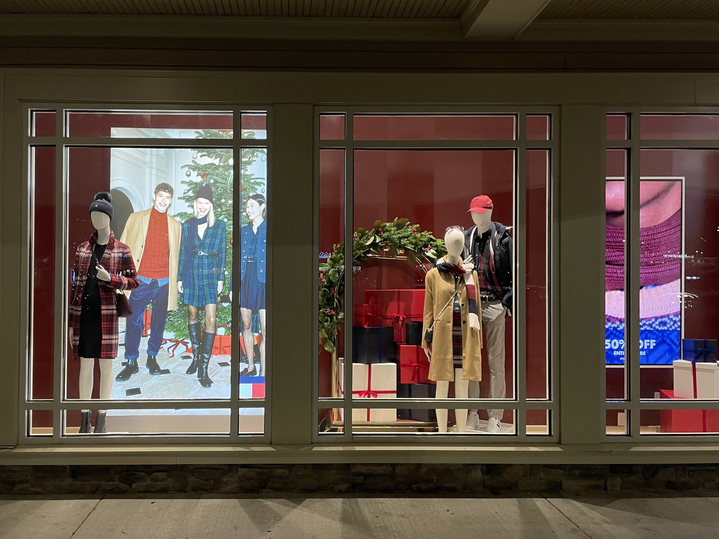 TOMMY HILFIGER - HOLIDAY 2024