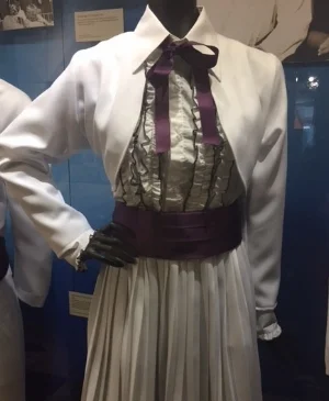 A Claudette costume on display