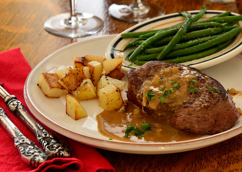 Steaks with Shallot Sauce Recipe: How to Make It