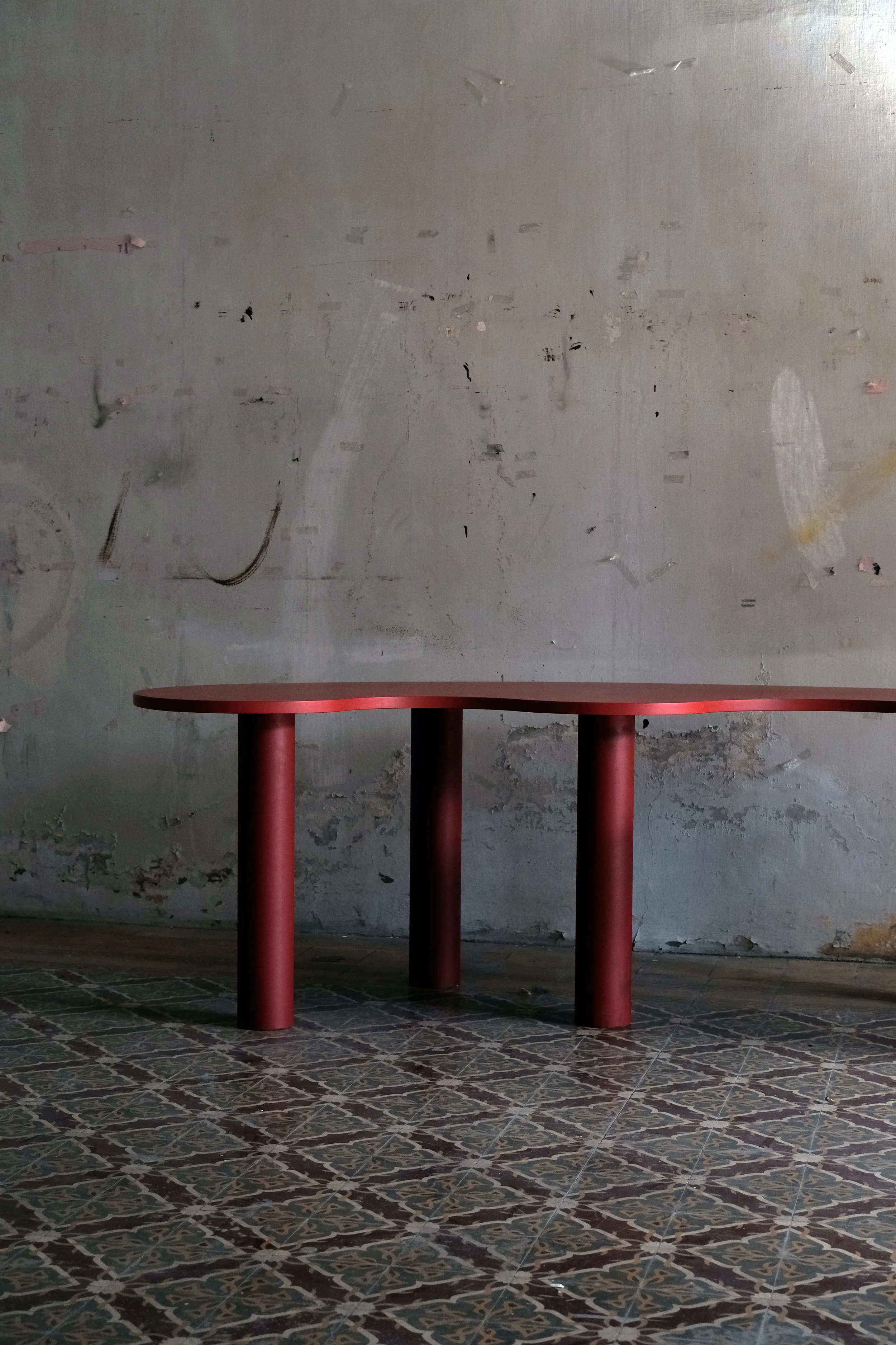 Scarlet Dining Table