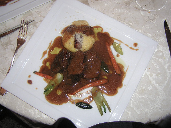 Caramelized veal cheeks