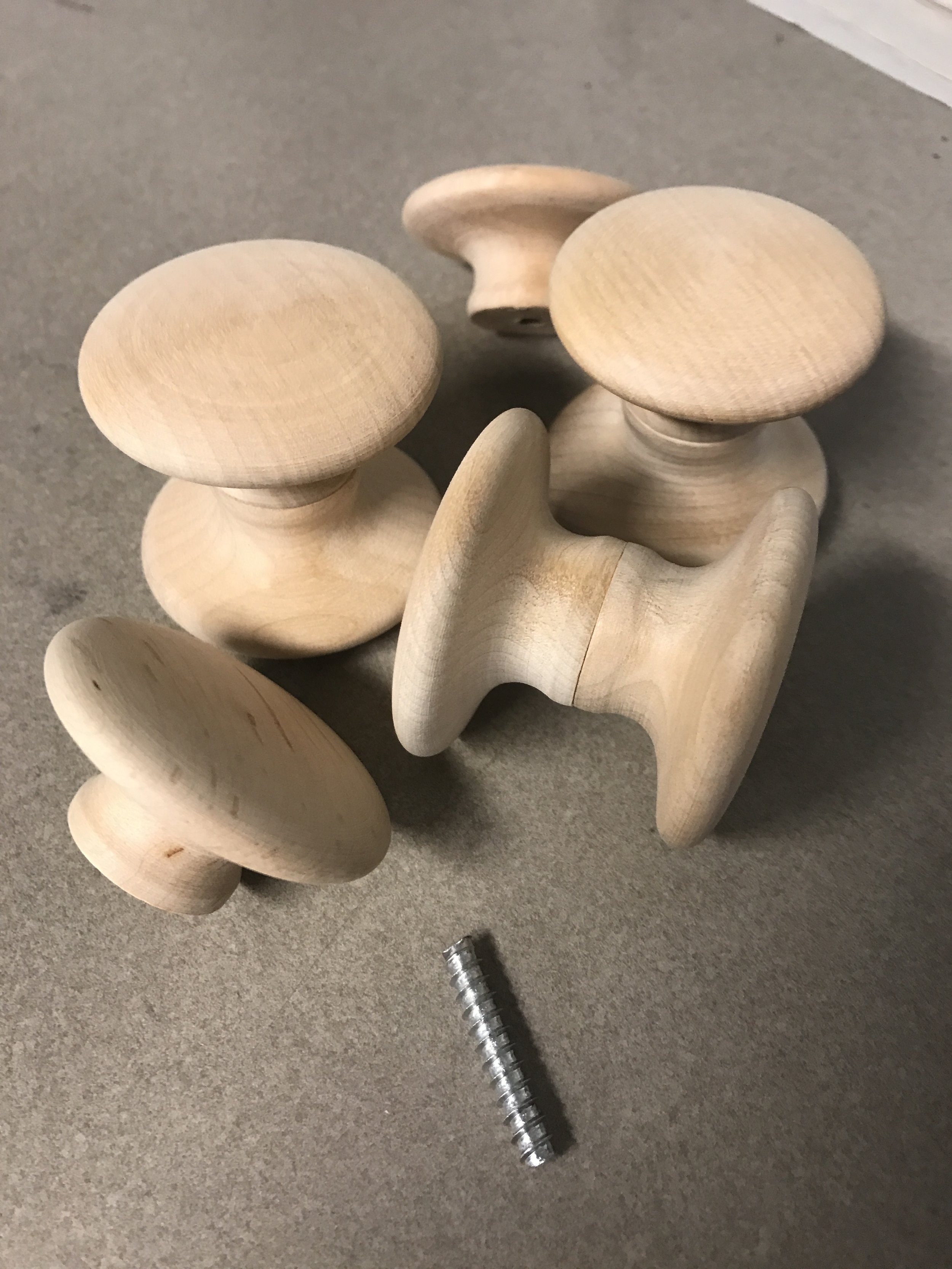 Maple cabinet knob barens