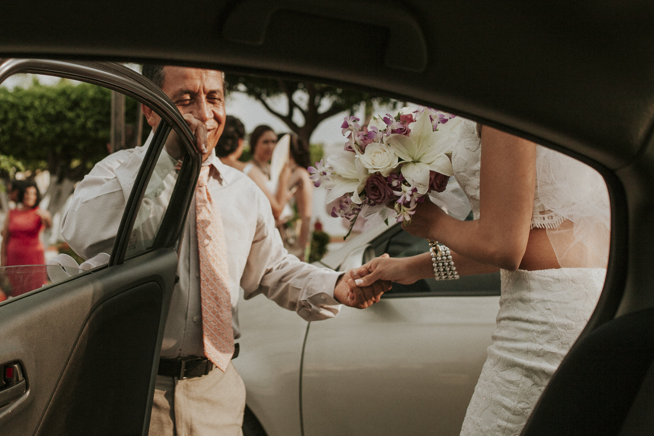 Fotografo-de-bodas-destino-Mexico-wedding-destination-photographer-san-miguel-de-allende-guanajuato-queretaro-boho-bohemian-bohemio-chic-editorial-carotida-photographer-sayulita-nayarit