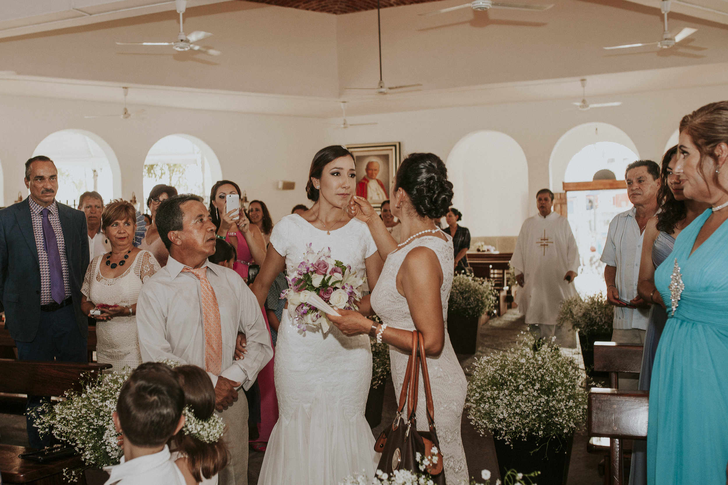 Fotografo-de-bodas-destino-Mexico-wedding-destination-photographer-san-miguel-de-allende-guanajuato-queretaro-boho-bohemian-bohemio-chic-editorial-carotida-photographer-sayulita-nayarit