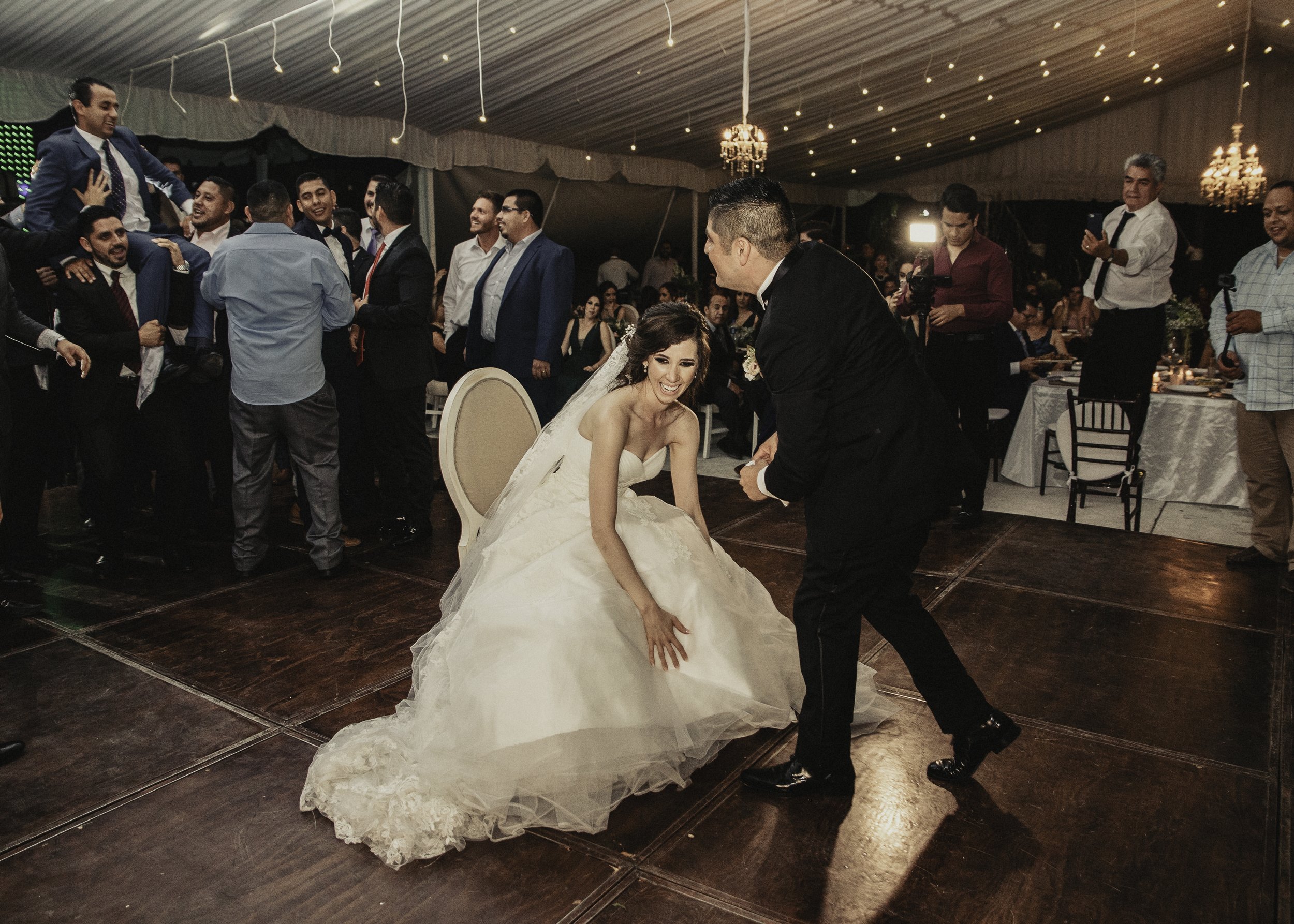 Fotografo-de-bodas-destino-Mexico-wedding-destination-photographer-san-miguel-de-allende-guanajuato-queretaro-boho-bohemian-bohemio-chic-editorial-carotida-photographer-lago-michoacan-los-cabos