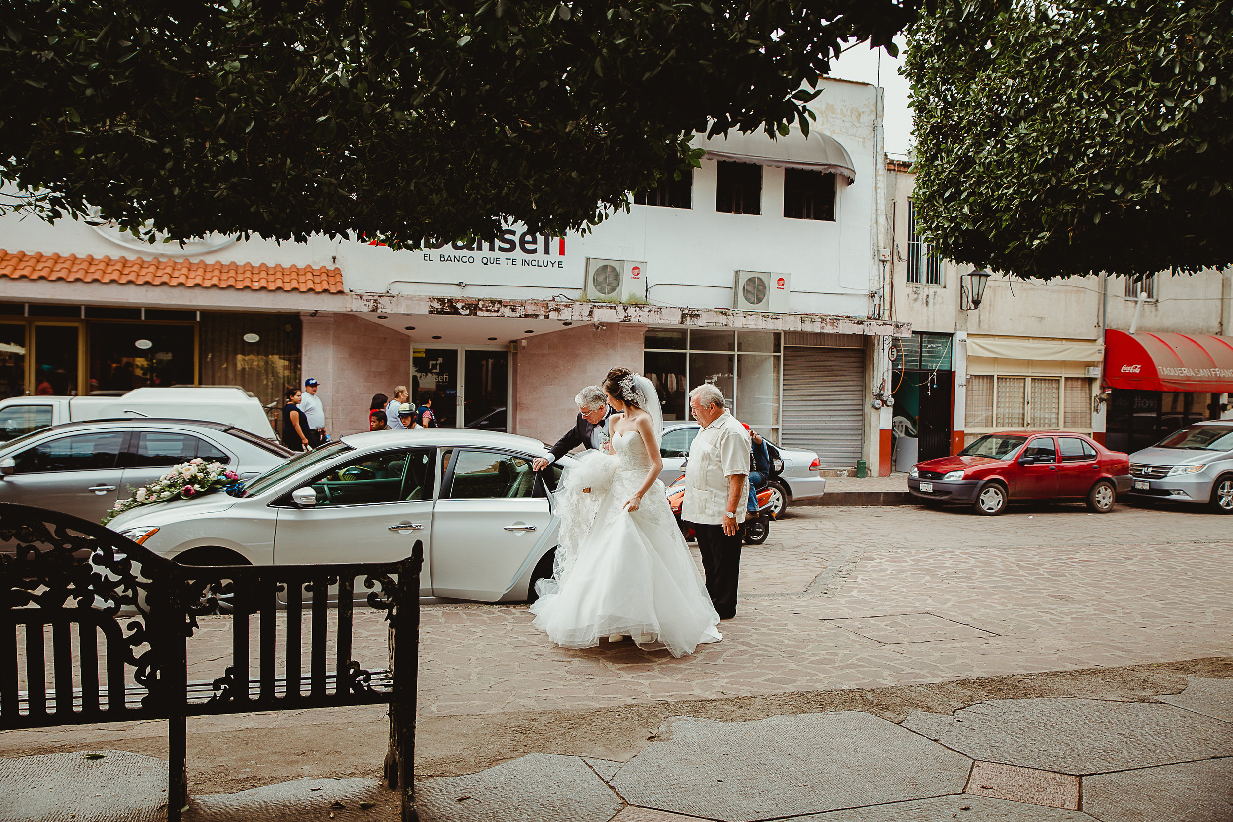 Fotografo-de-bodas-destino-Mexico-wedding-destination-photographer-san-miguel-de-allende-guanajuato-queretaro-boho-bohemian-bohemio-chic-editorial-carotida-photographer-lago-michoacan-los-cabos