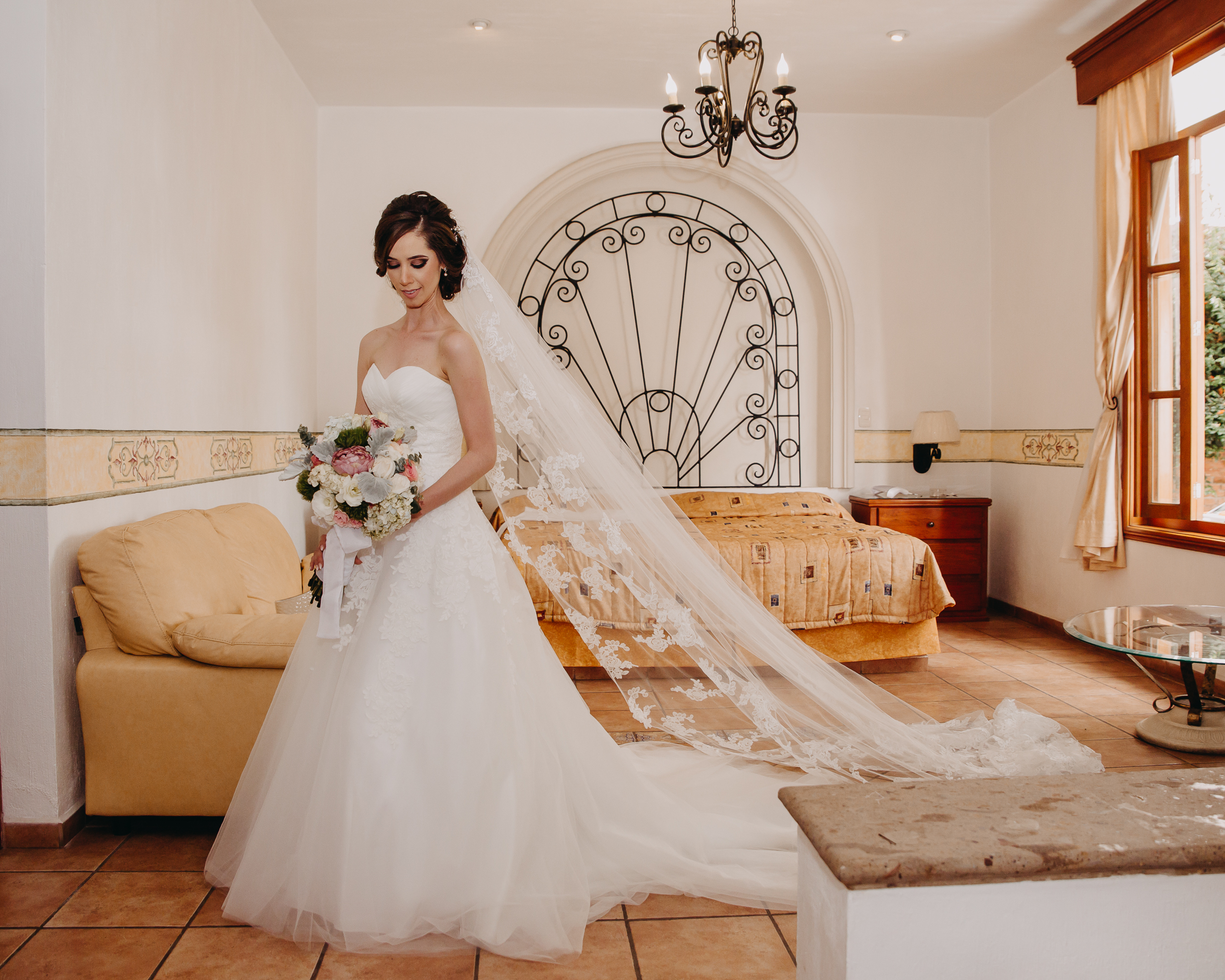 Fotografo-de-bodas-destino-Mexico-wedding-destination-photographer-san-miguel-de-allende-guanajuato-queretaro-boho-bohemian-bohemio-chic-editorial-carotida-photographer-lago-michoacan-los-cabos