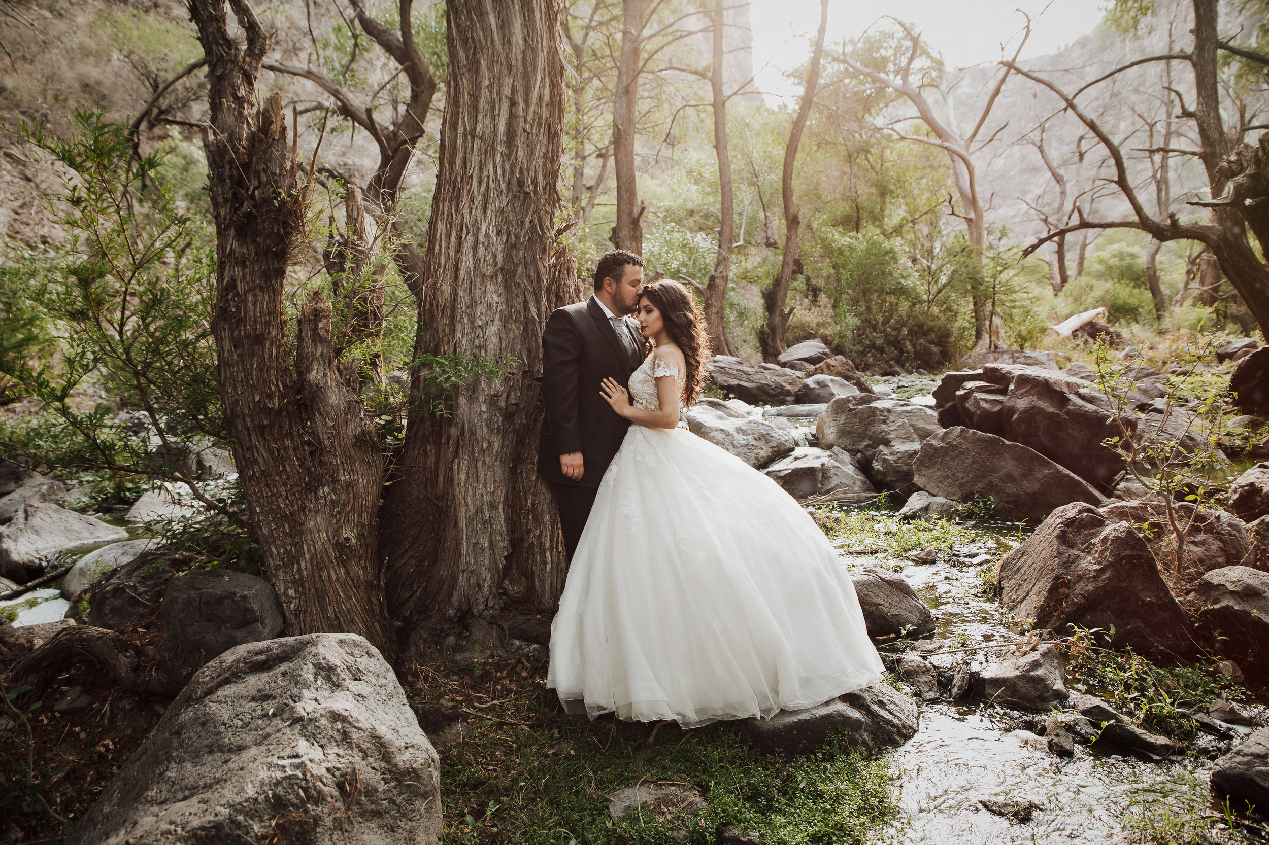 Fotografo-de-bodas-destino-Mexico-wedding-destination-photographer-san-miguel-de-allende-guanajuato-queretaro-boho-bohemian-bohemio-chic-editorial-carotida-photographer-canada-banff-alberta