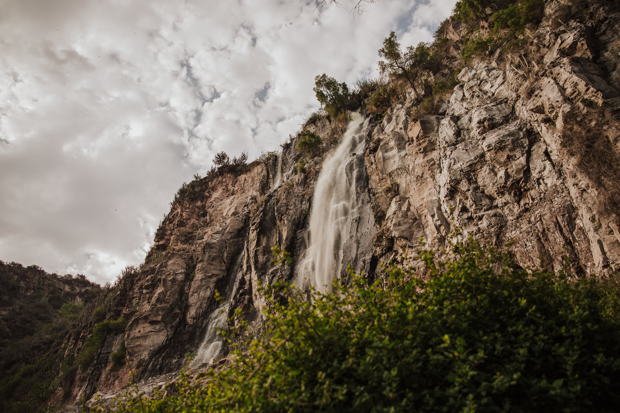 Fotografo-de-bodas-destino-Mexico-wedding-destination-photographer-san-miguel-de-allende-guanajuato-queretaro-boho-bohemian-bohemio-chic-editorial-carotida-photographer-canada-banff-alberta