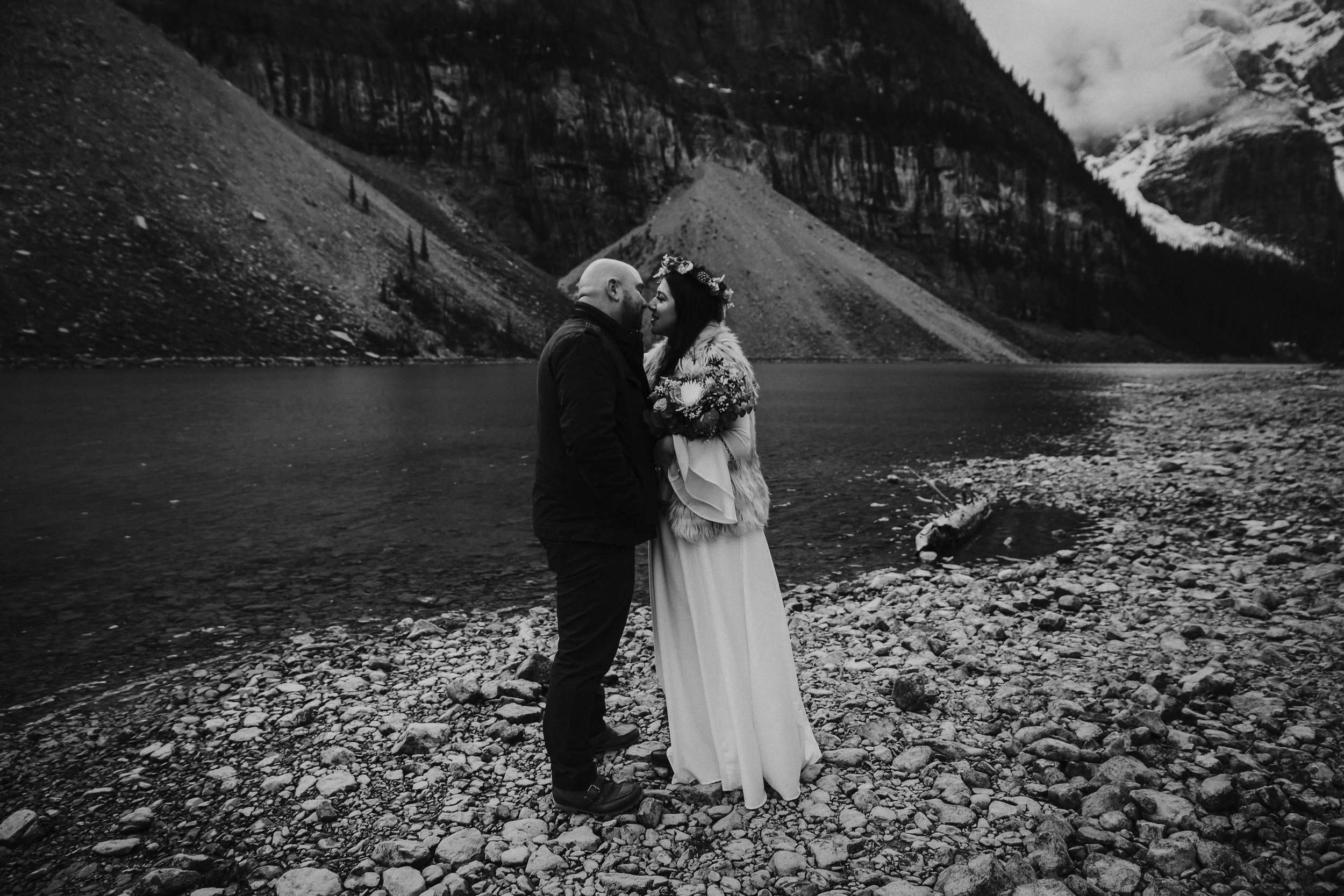 Fotografo-de-bodas-destino-Mexico-wedding-destination-photographer-san-miguel-de-allende-guanajuato-queretaro-boho-bohemian-bohemio-chic-editorial-carotida-photographer-canada-banff-alberta